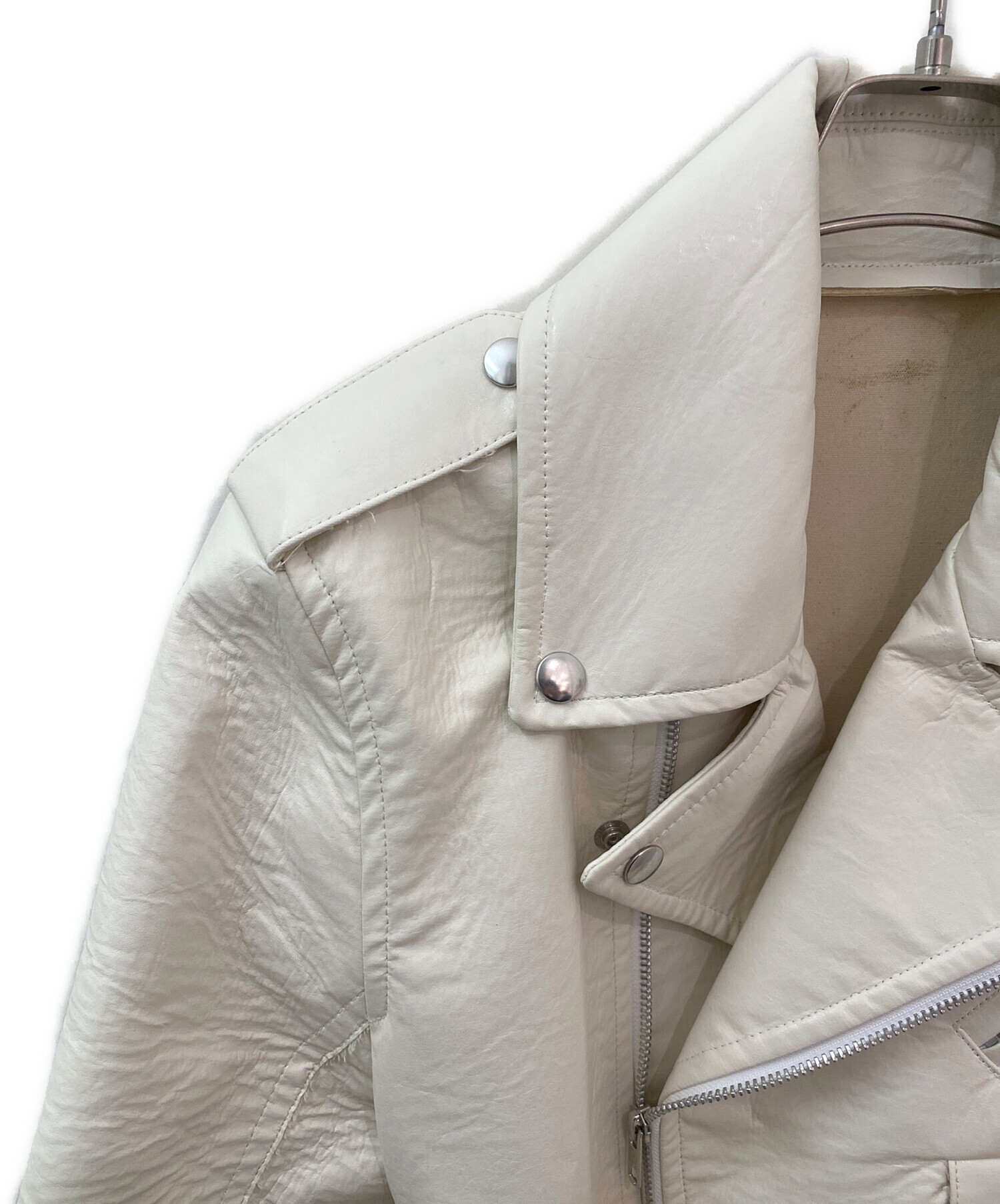 中古・古着通販】TOGA (トーガ) ライダースジャケット ホワイト サイズ