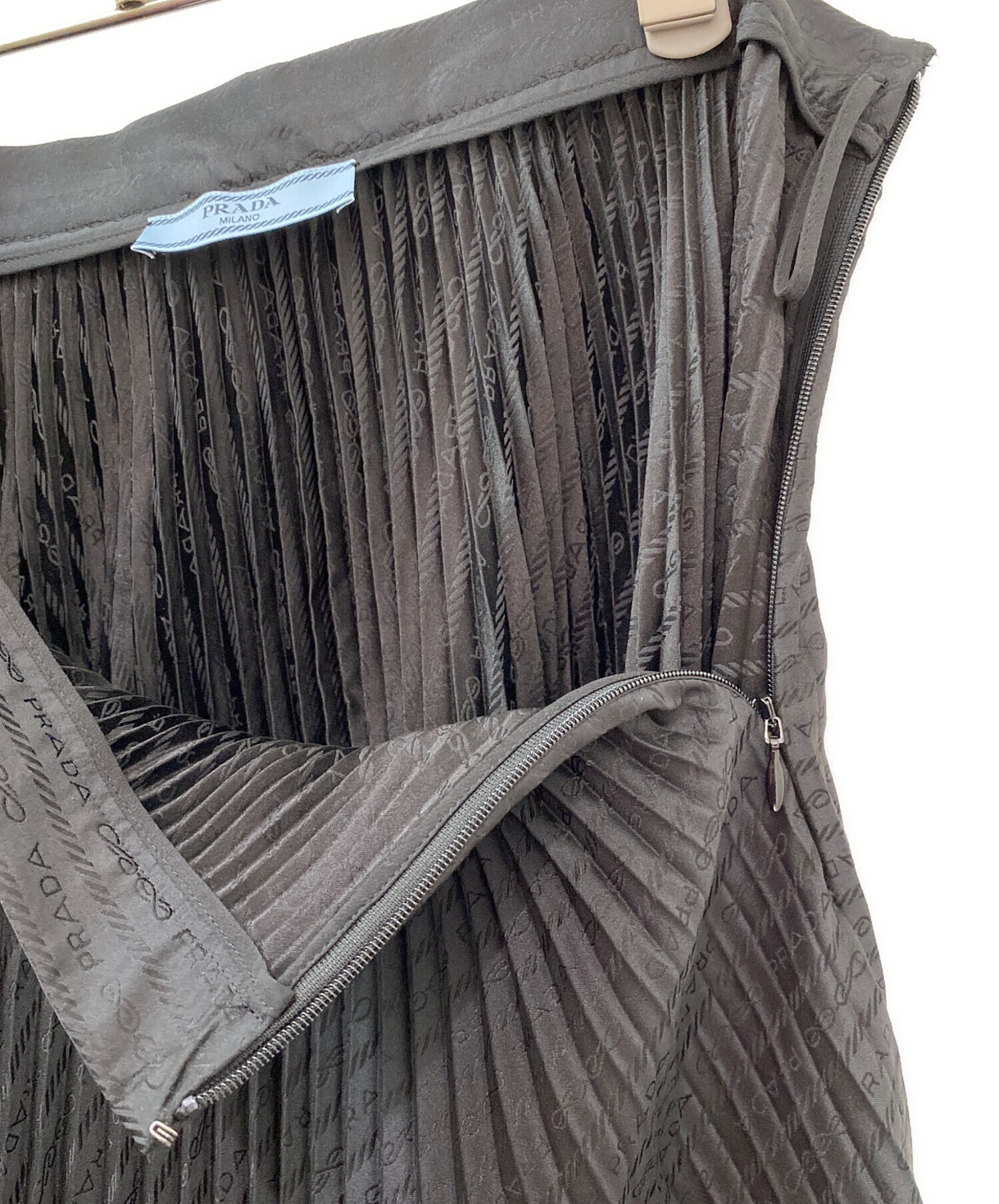 中古・古着通販】PRADA (プラダ) ロゴプリントプリーツスカート