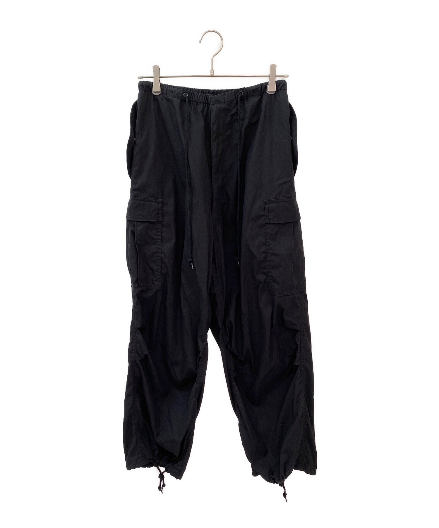 HYKE カーゴパンツ ブラック　サイズ5 中古・古着通販】HYKE (ハイク) カーゴパンツ ブラック サイズ:4