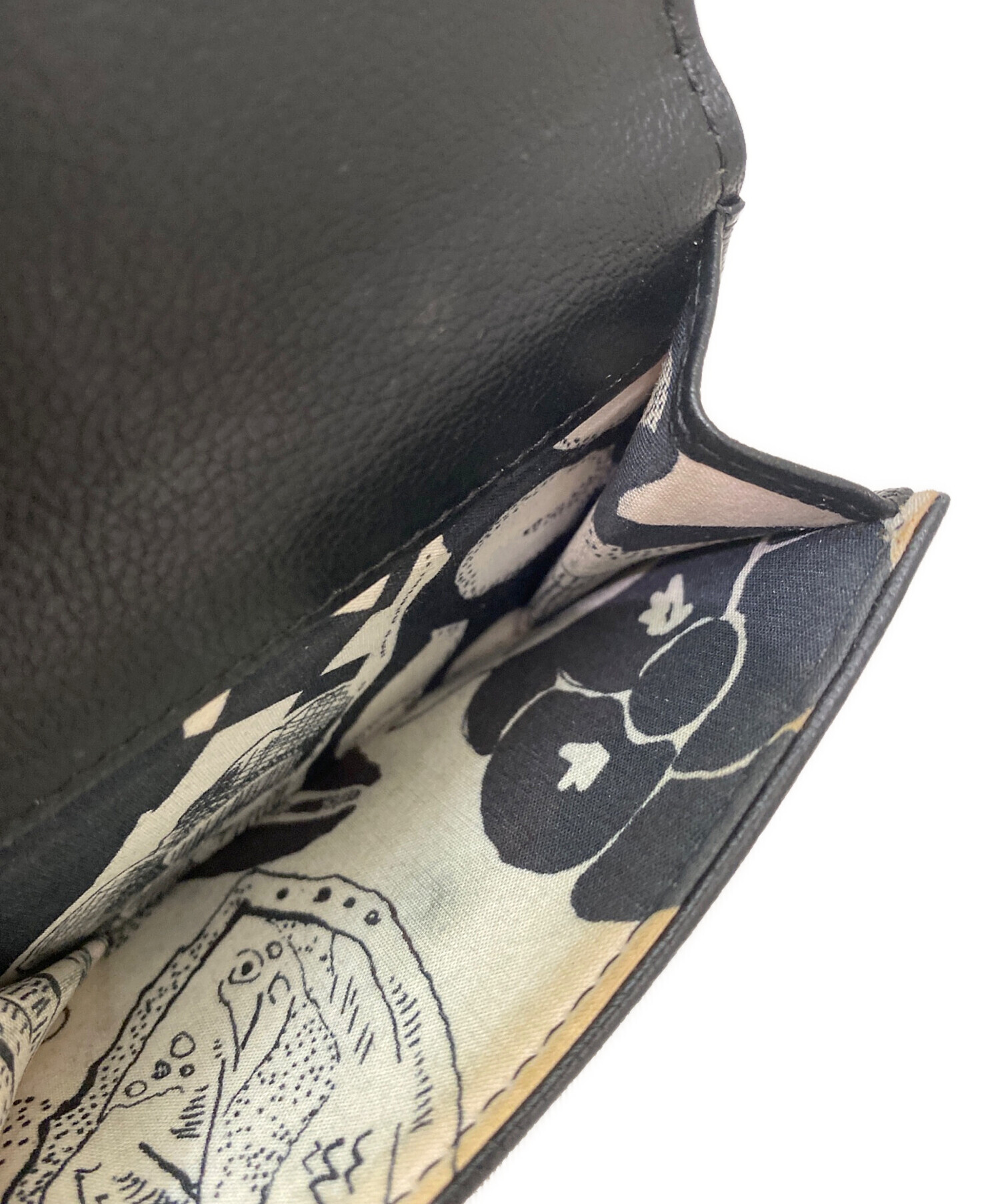 中古・古着通販】CHANEL (シャネル) コンパクトウォレット ブラック