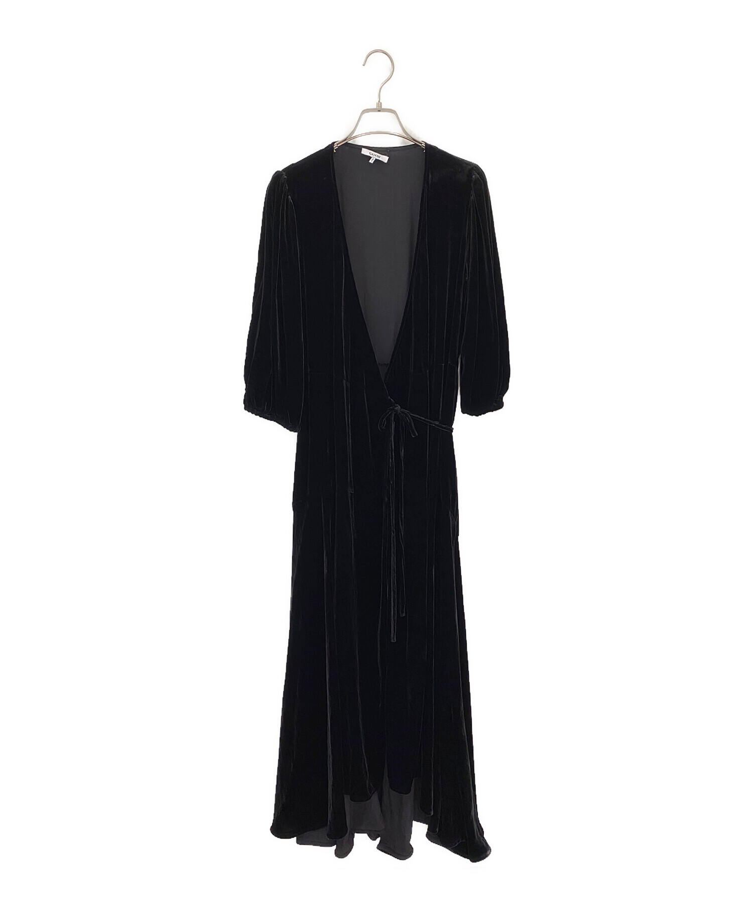 GANNI 洗える パフスリーブ カシュクール ラップ ワンピース Vネック 黒 中古・古着通販】GANNI (ガニー) ベルベッドラップワンピース ブラック