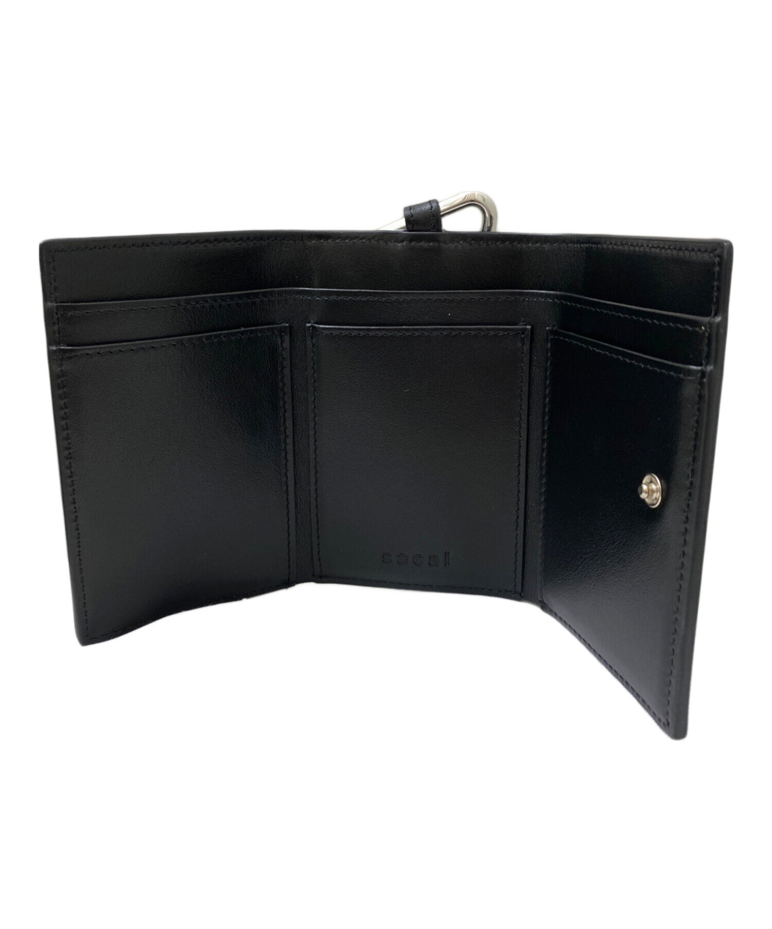 小物 sacai Carabiner Trifold Wallet 中古・古着通販】sacai (サカイ) Carabiner Trifold Wallet ブラック