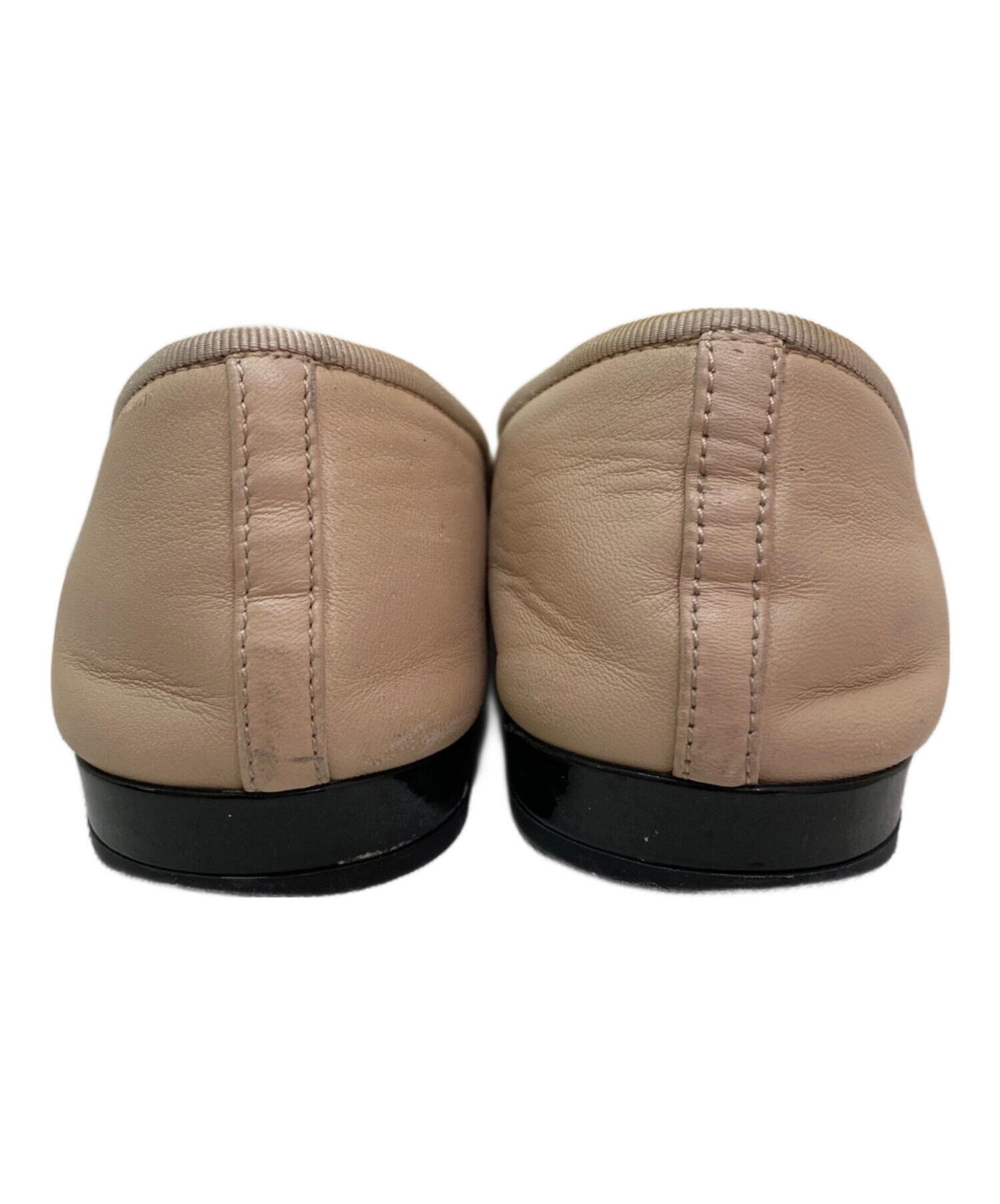 中古・古着通販】PRADA (プラダ) フラットシューズ ベージュ×ブラック 中古・古着通販】PRADA (プラダ) フラットシューズ ベージュ×ブラック