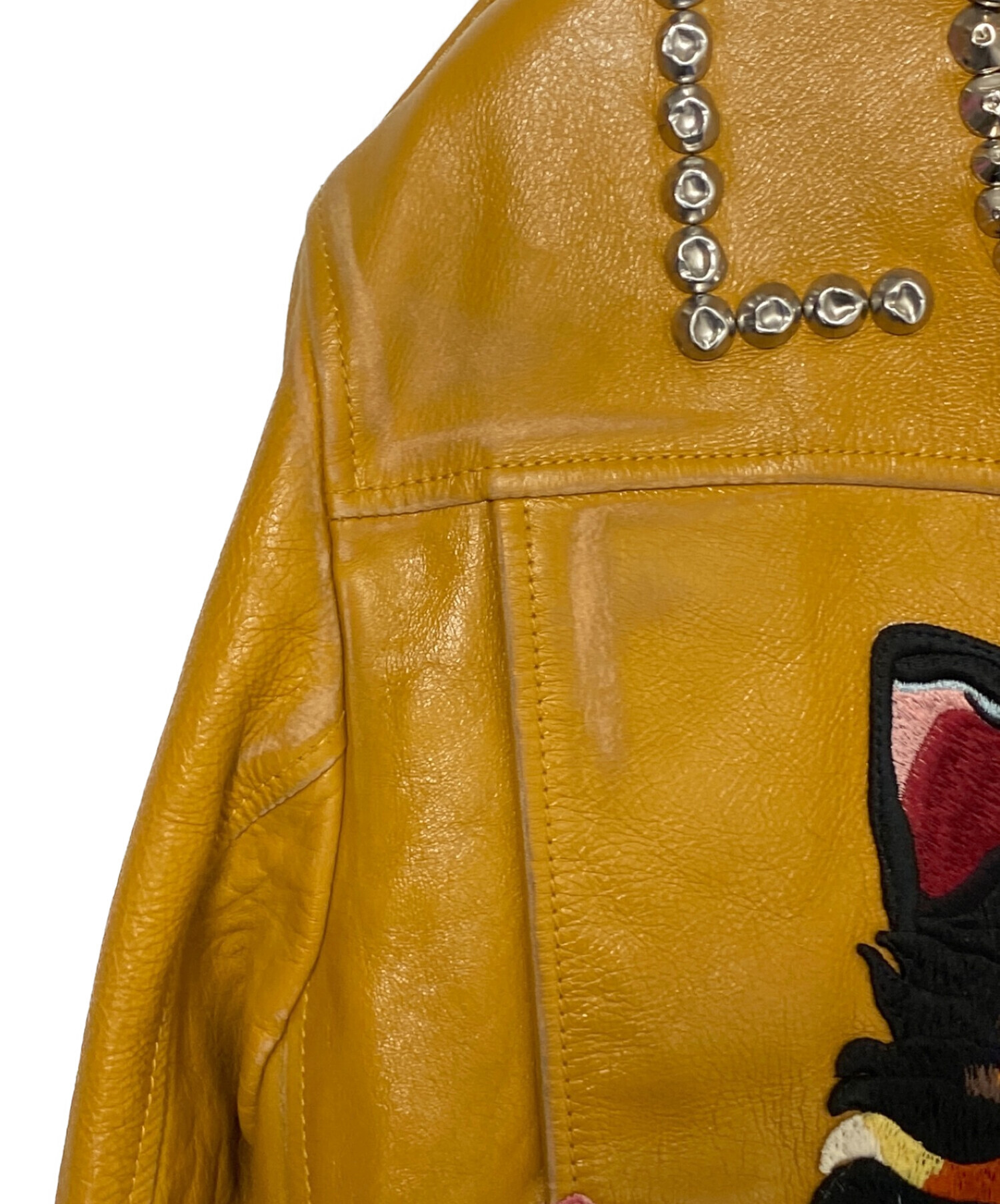 GUCCI イエローレザージャケット 50 中古・古着通販】GUCCI (グッチ) LOVEDダブルライダースジャケット