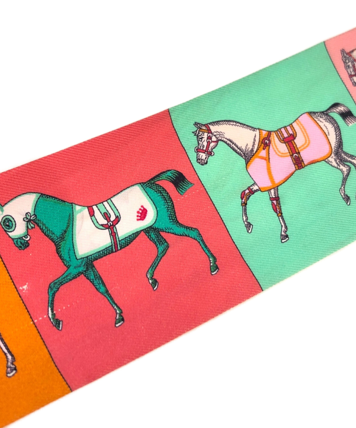 新古品】HERMES マルチカラーツィリー 新古品】HERMES マルチカラー