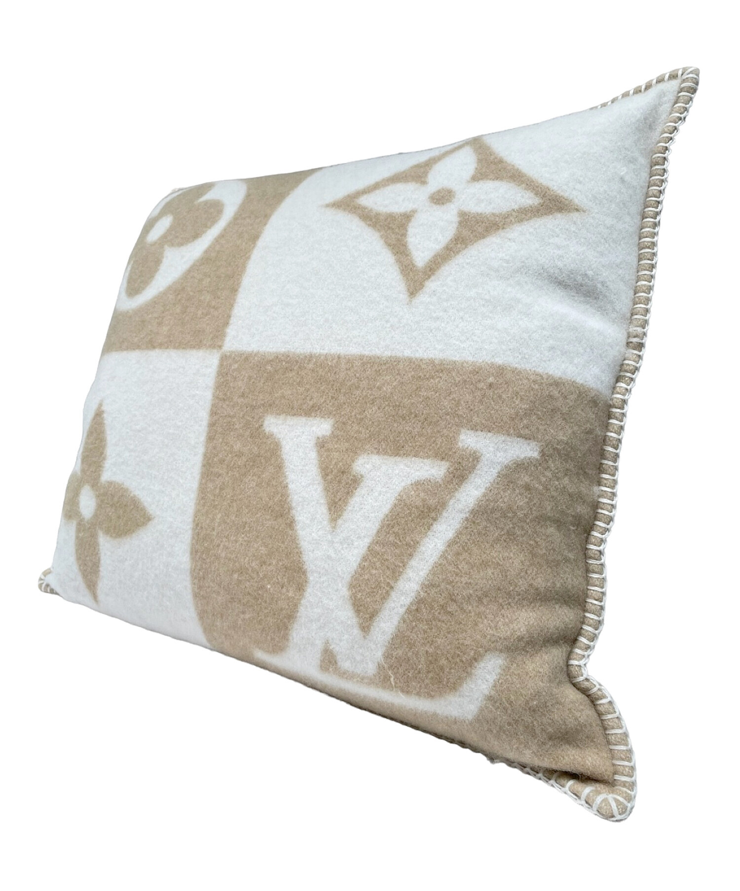 中古・古着通販】LOUIS VUITTON (ルイ ヴィトン) クッション・LV