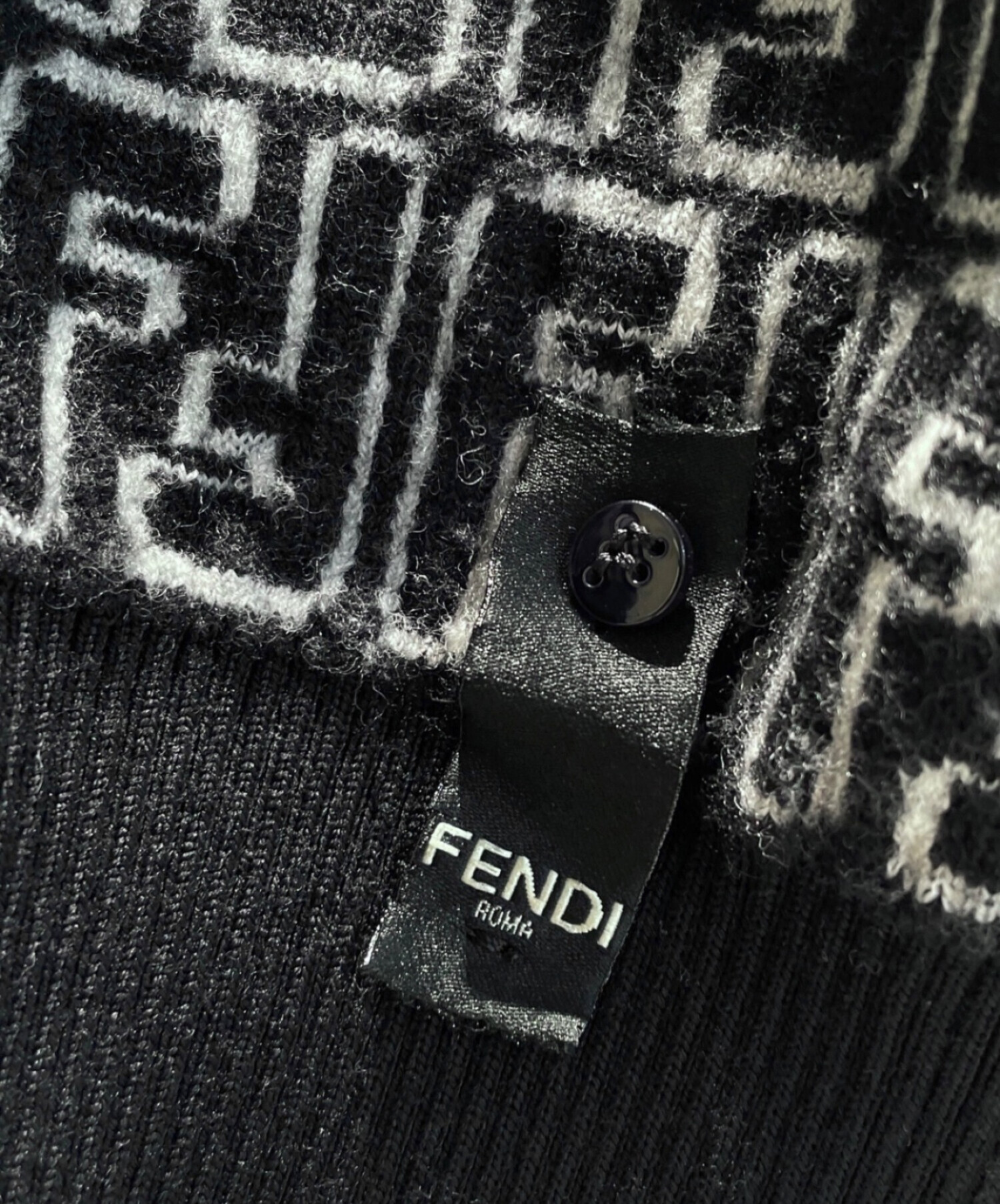 中古・古着通販】FENDI (フェンディ) ズッカ柄カーディガン ブラック