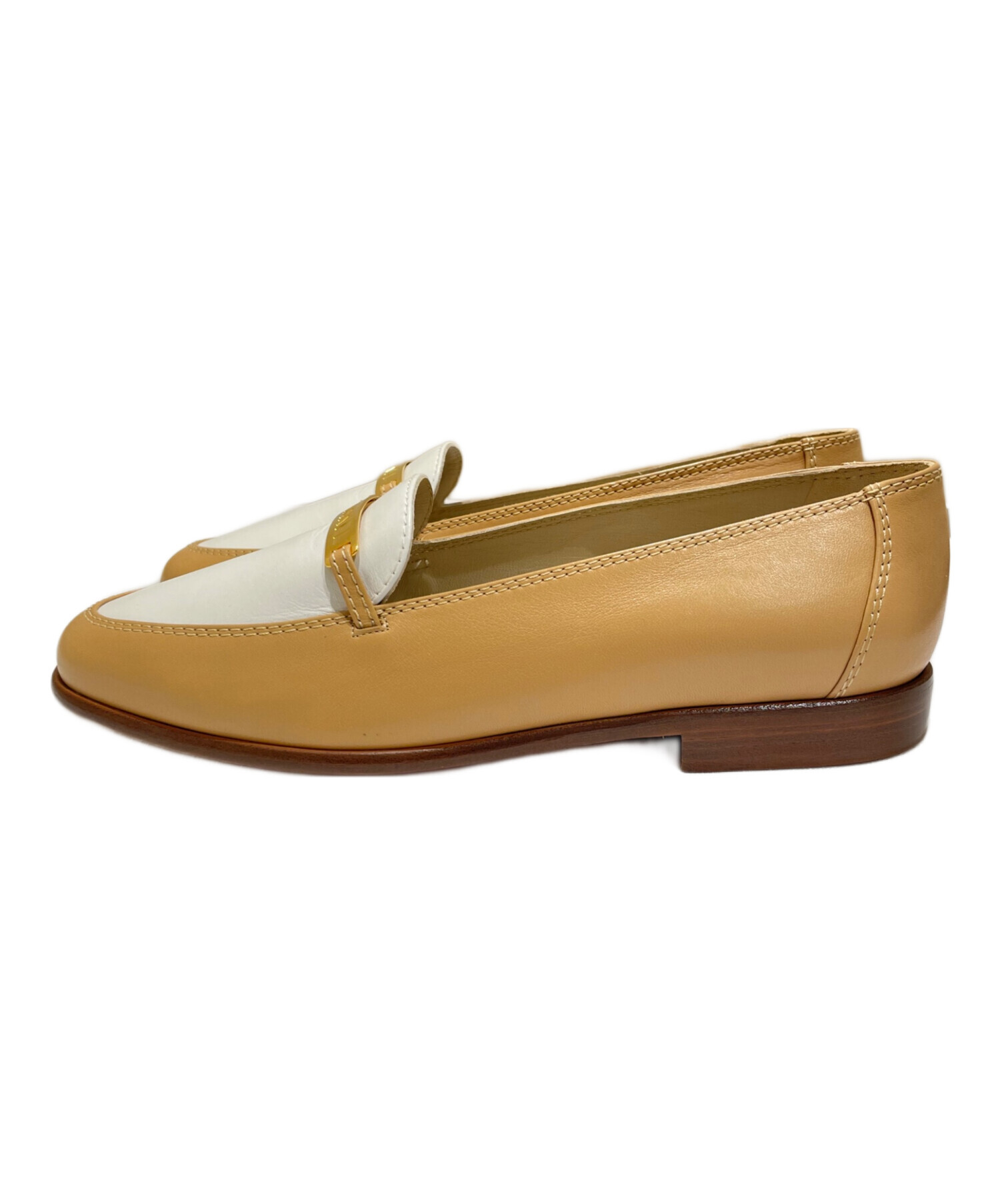 中古・古着通販】CHANEL (シャネル) レザープレートパンプス ベージュ