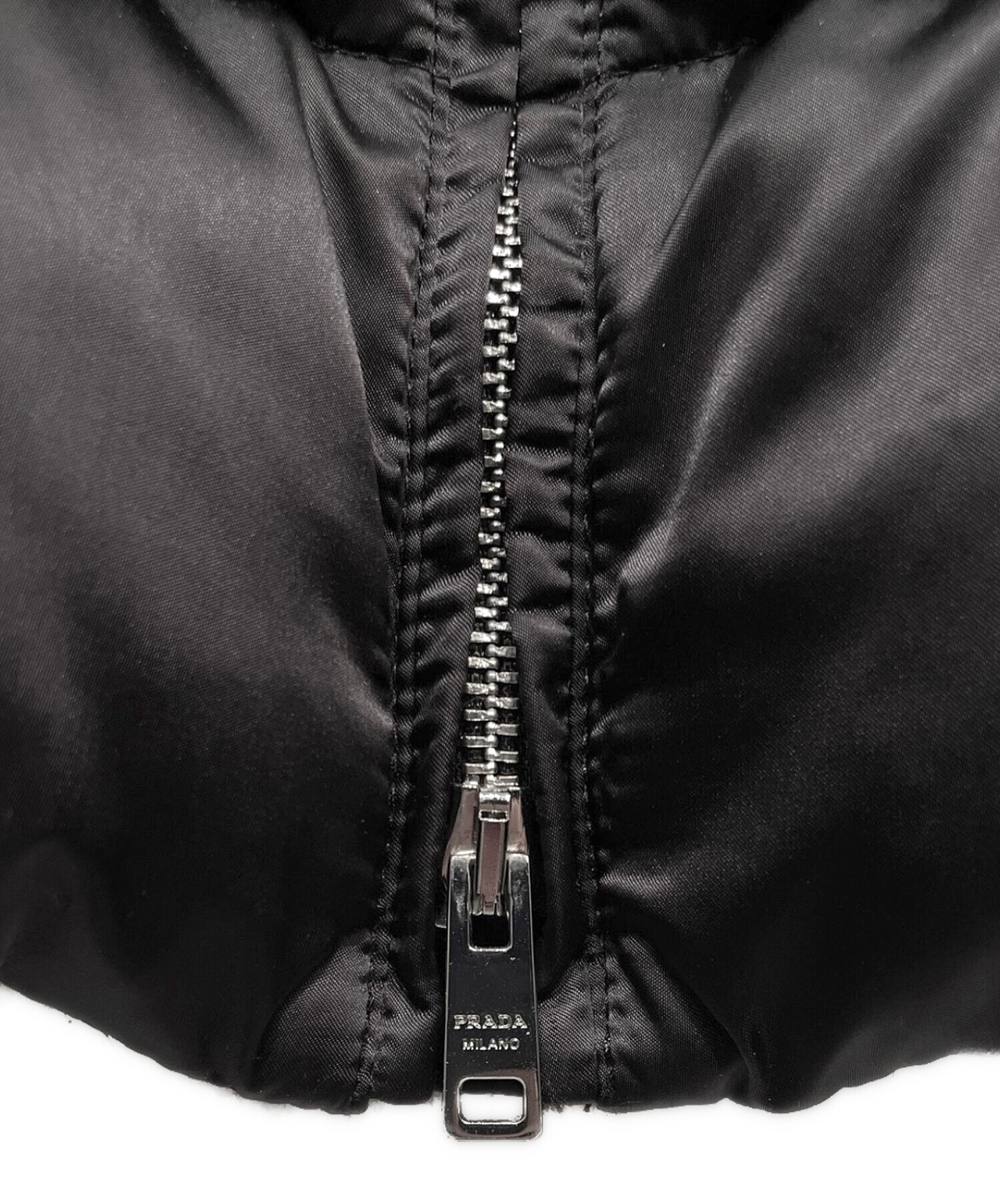 中古・古着通販】PRADA (プラダ) ナイロン ファー付ダウンコート