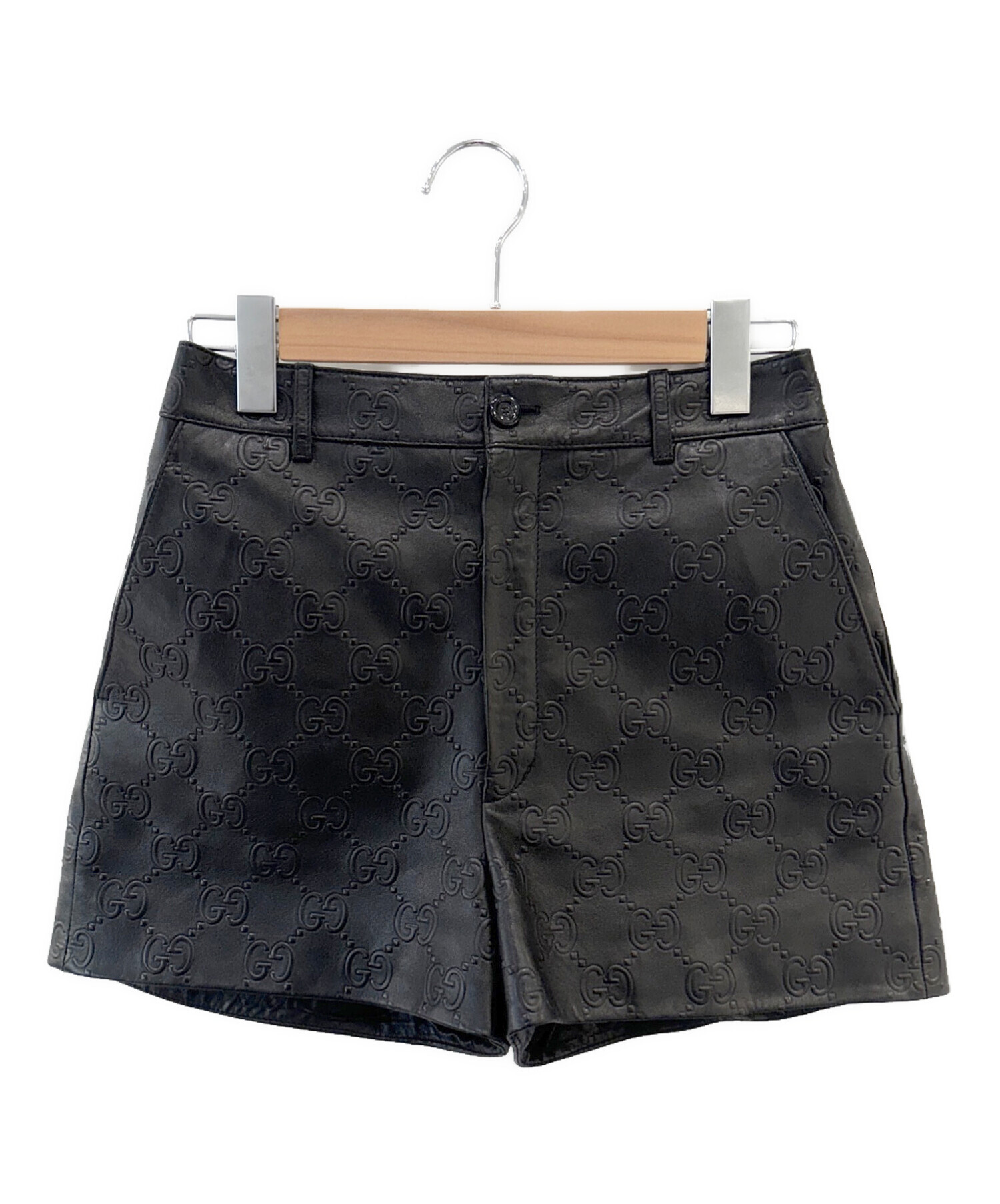 GUCCI GGロゴ柄ショートパンツ 36 中古・古着通販】GUCCI (グッチ) GGレザーショートパンツ ブラック