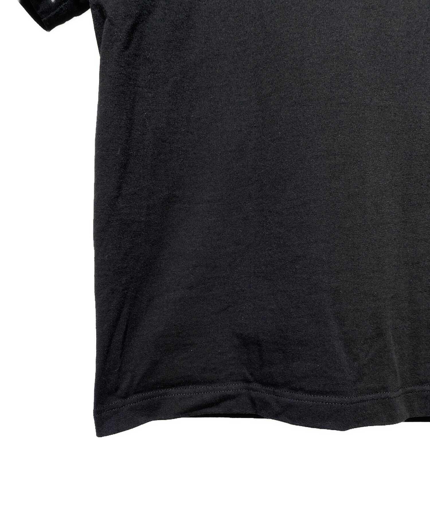 中古・古着通販】PRADA (プラダ) ロゴエンボスTシャツ ブラック