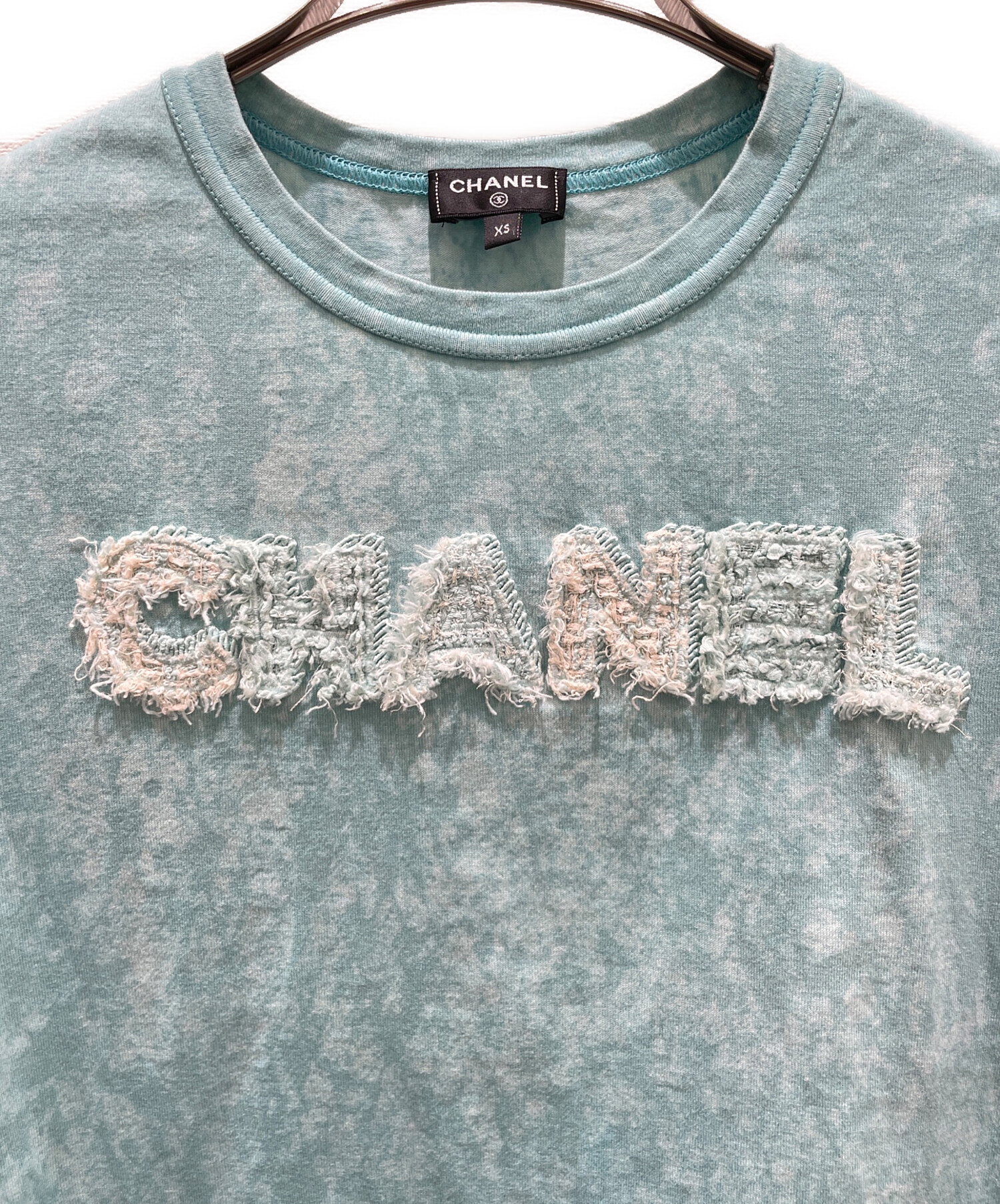 中古・古着通販】CHANEL (シャネル) ツイードロゴTシャツ スカイブルー 