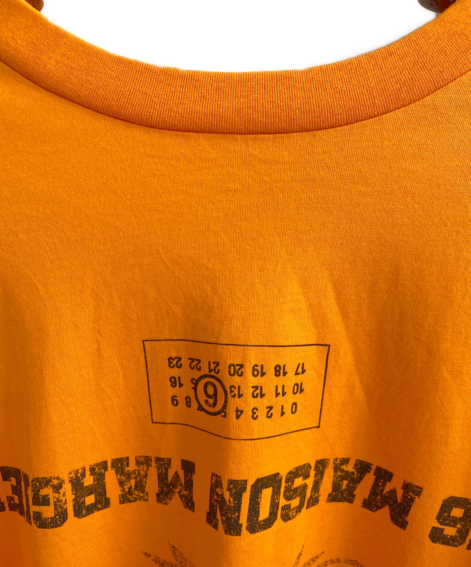 MM6 エムエムシックス Tシャツ・カットソー S オレンジ 【古着】【中古】【送料無料】 MM6 - MM6 エムエムシックス Tシャツ・カットソー S オレンジ 【古着