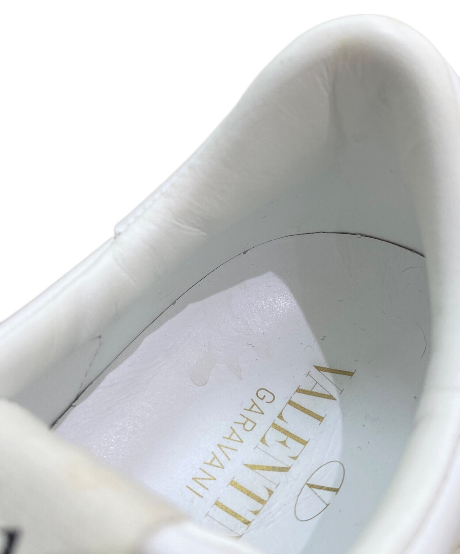 【美品】VALENTINO スニーカー ロックスタッツ ロゴ 中古・古着通販】VALENTINO (ヴァレンティノ) ロックスタッズ