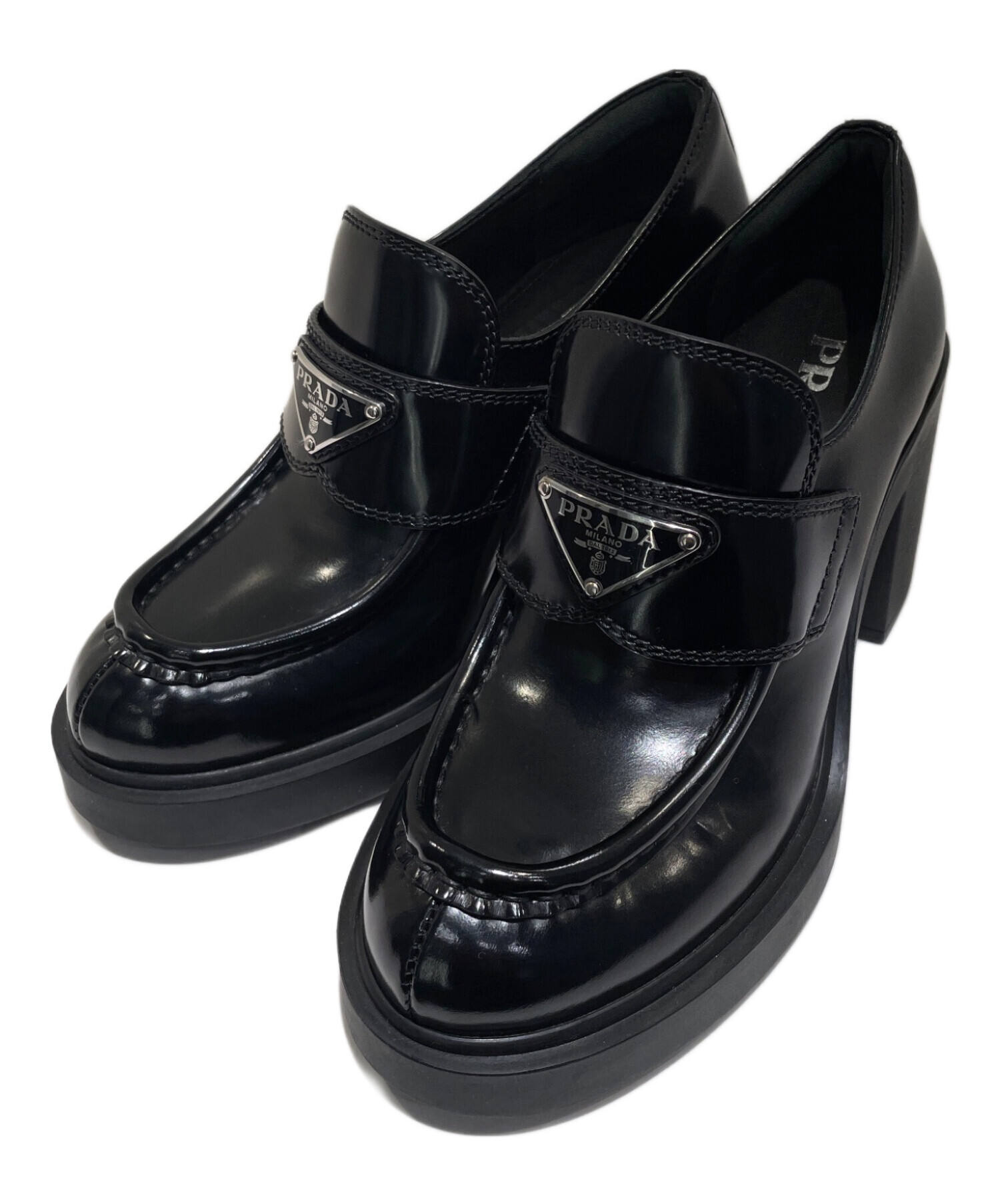 PRADA プラダ  ハイヒールローファー  三角ロゴプレート  レザー ローファー ブラック レディース 中古・古着通販】PRADA (プラダ) トライアングルロゴヒールローファー