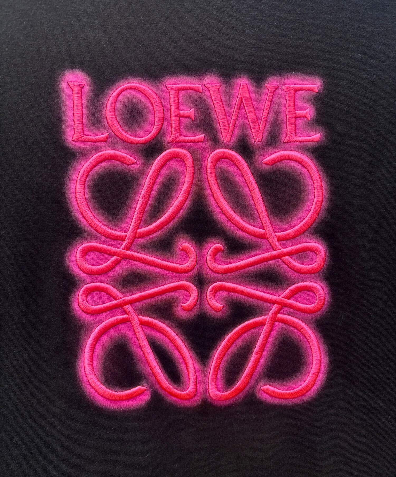 美品 LOEWE ロエベ ロゴ 刺繍 Tシャツ カットソー ストレッチ オールド ビンテージ ヴィンテージ L ピンク 赤 レッド レディース 古着 中古 USED 中古・古着通販】LOEWE (ロエベ) アナグラムロゴ刺繍 Tシャツ