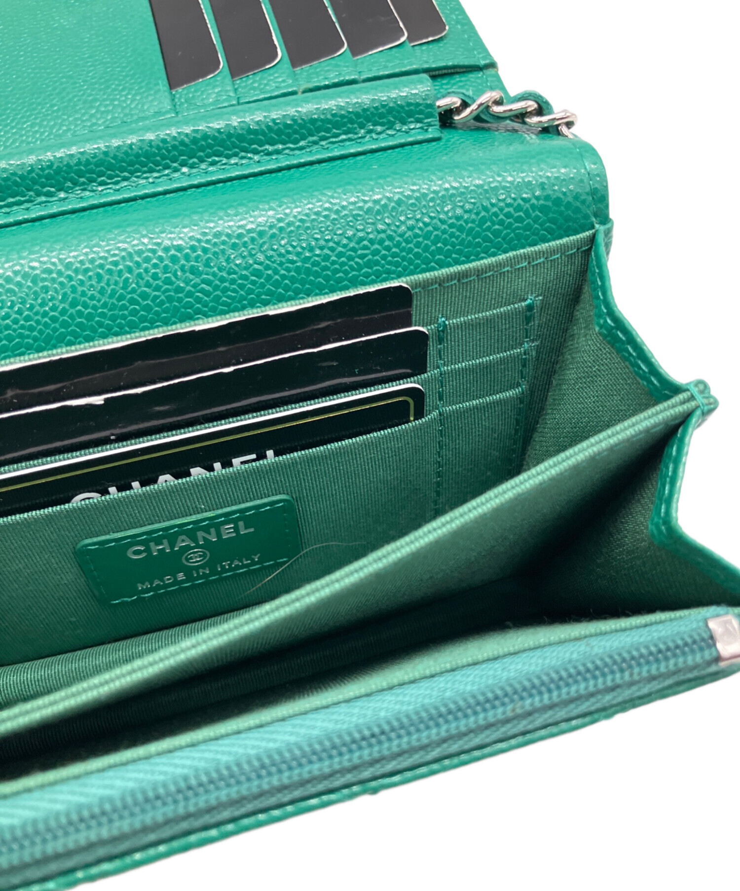 ♡10.8万→♡シャネル ケース マトラッセ キャビアスキン 緑 中古・古着通販】CHANEL (シャネル) Matelassé Caviar Skin Chain
