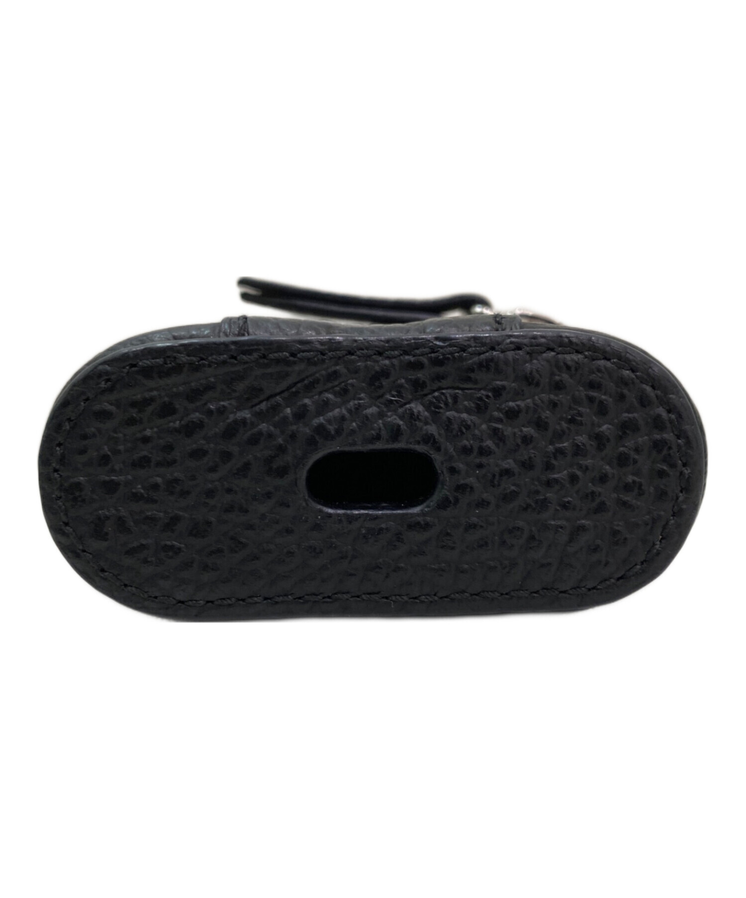 中古・古着通販】Maison Margiela (メゾンマルジェラ) AIRPODS CASE 中古・古着通販】Maison Margiela (メゾンマルジェラ) AIRPODS CASE