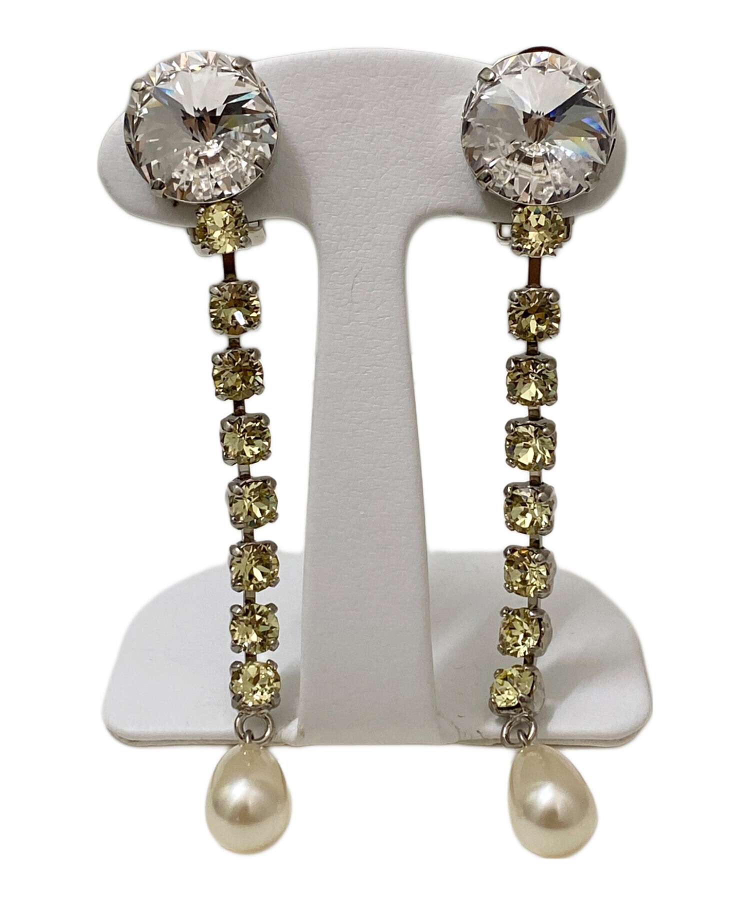 ジャンク品muumuu ミュウミュウ クリスタル片耳破損両耳送付 ジャンク品muumuu ミュウミュウ クリスタル片耳破損両耳送付