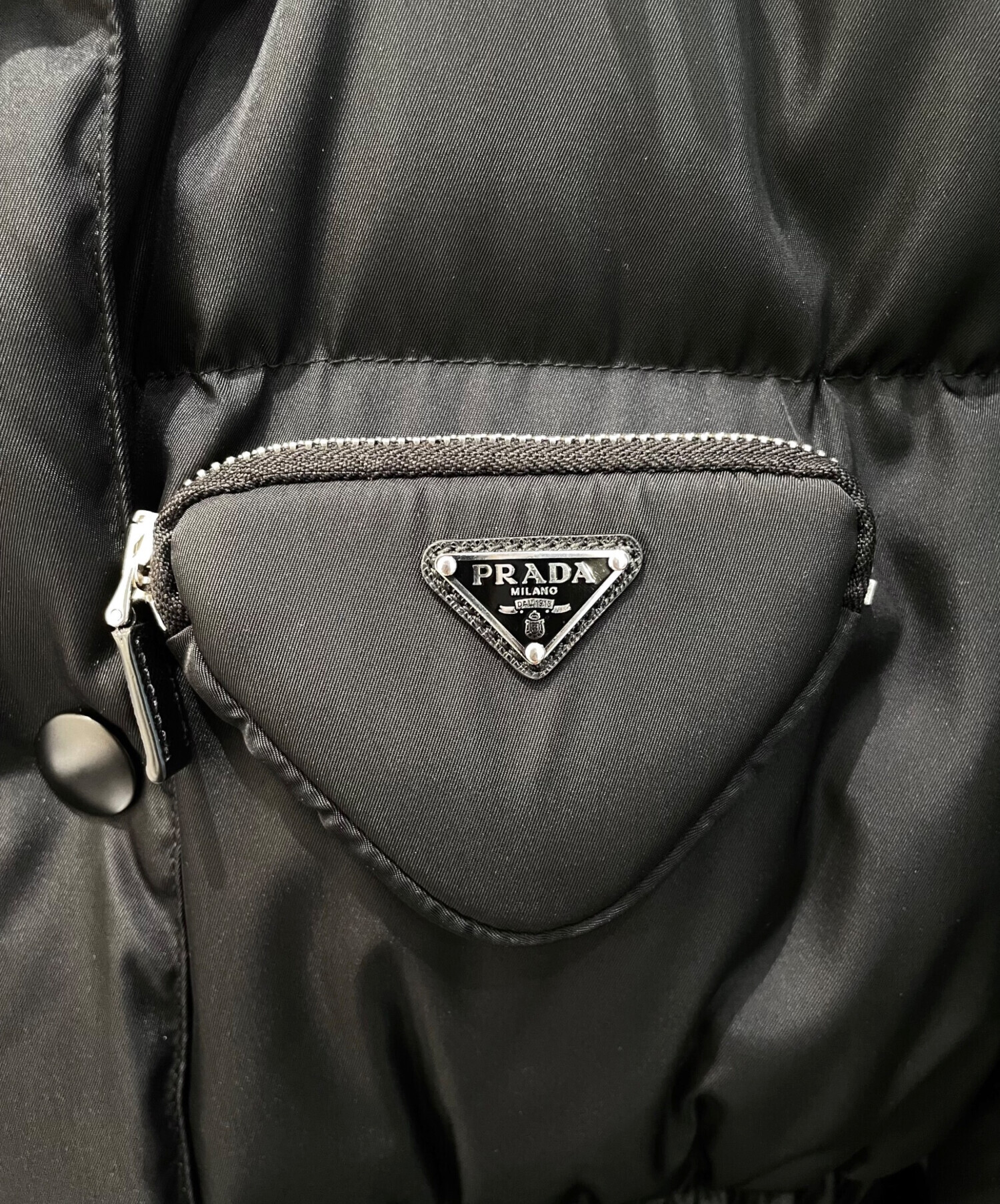 中古・古着通販】PRADA (プラダ) ダウンコート ブラック サイズ:44 
