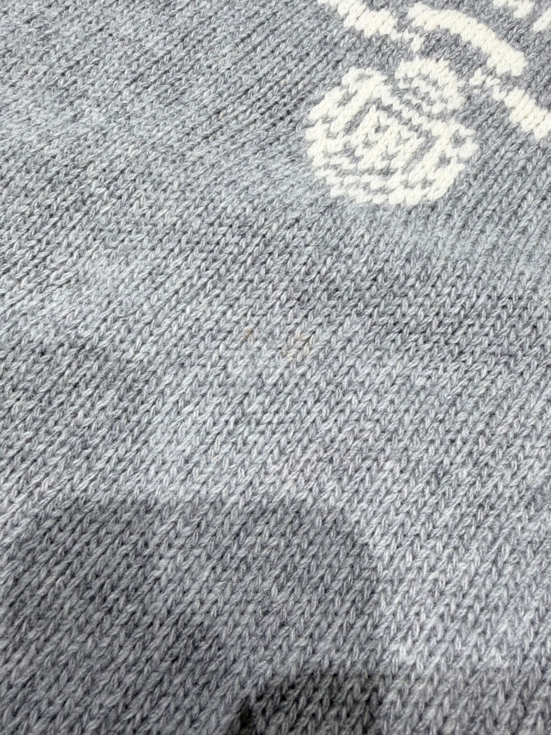 中古・古着通販】PRADA (プラダ) カシミヤ混ロゴニット グレー サイズ
