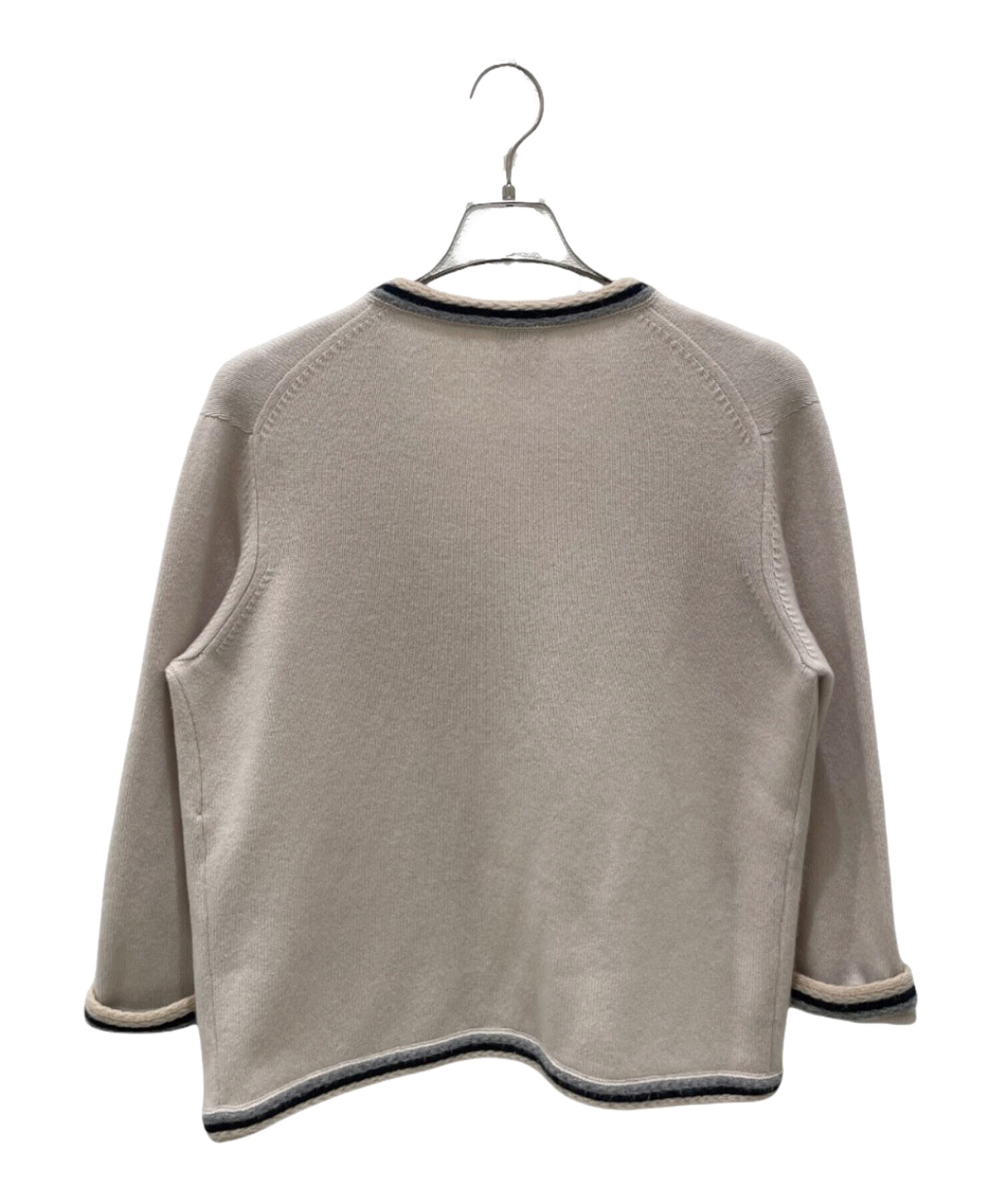 シャネル 02A セーター ニット バックボタン ココマーク 42 アイボリー CHANEL - シャネル CHANEL ココマークボタン ハイネック ニット 衣料品