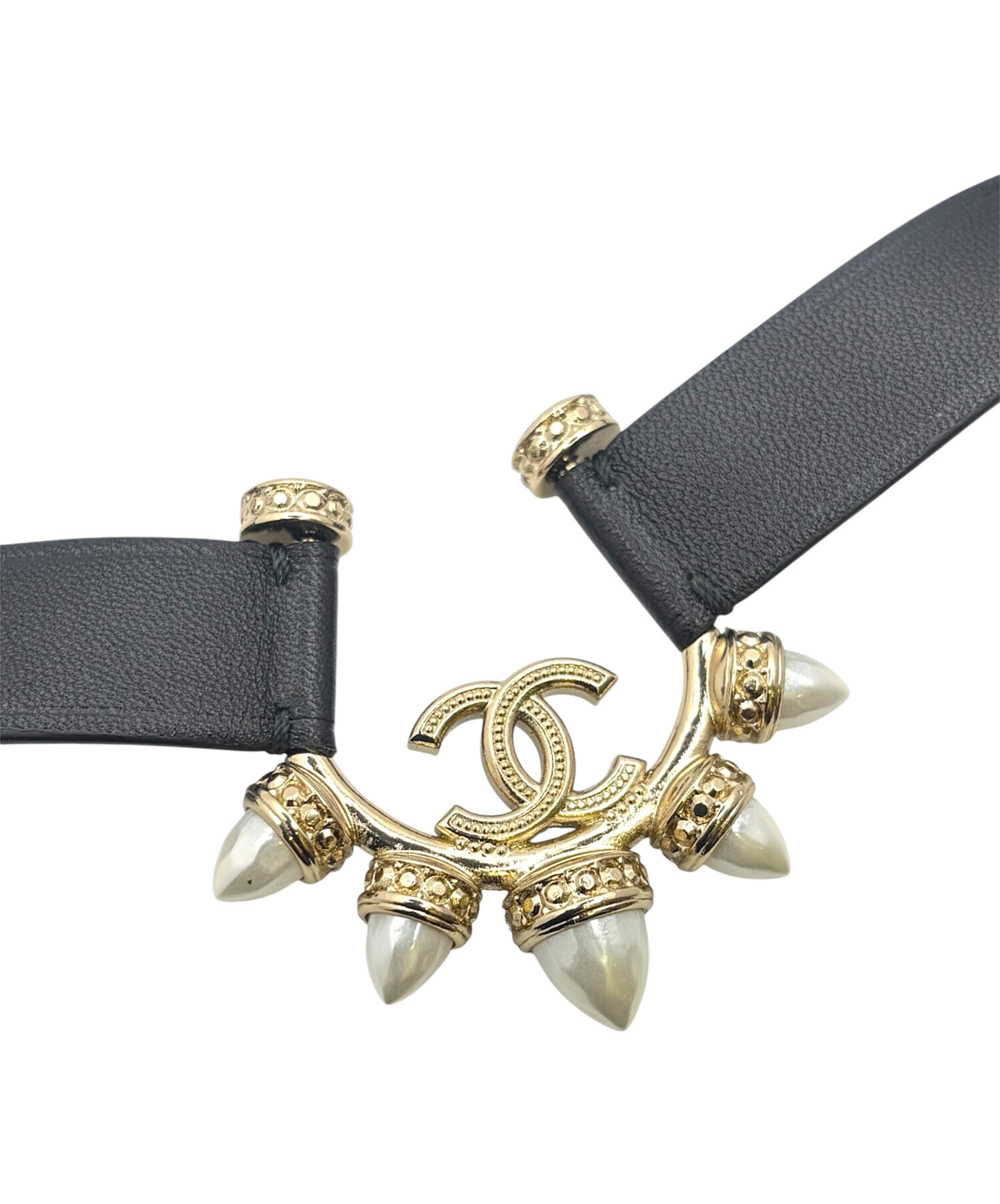 ✨甘すぎない大人の重厚感…✨CHANEL ヴィンテージ・ココマーク・チョーカー 中古・古着通販】CHANEL (シャネル) ココマーク チョーカー サイズ
