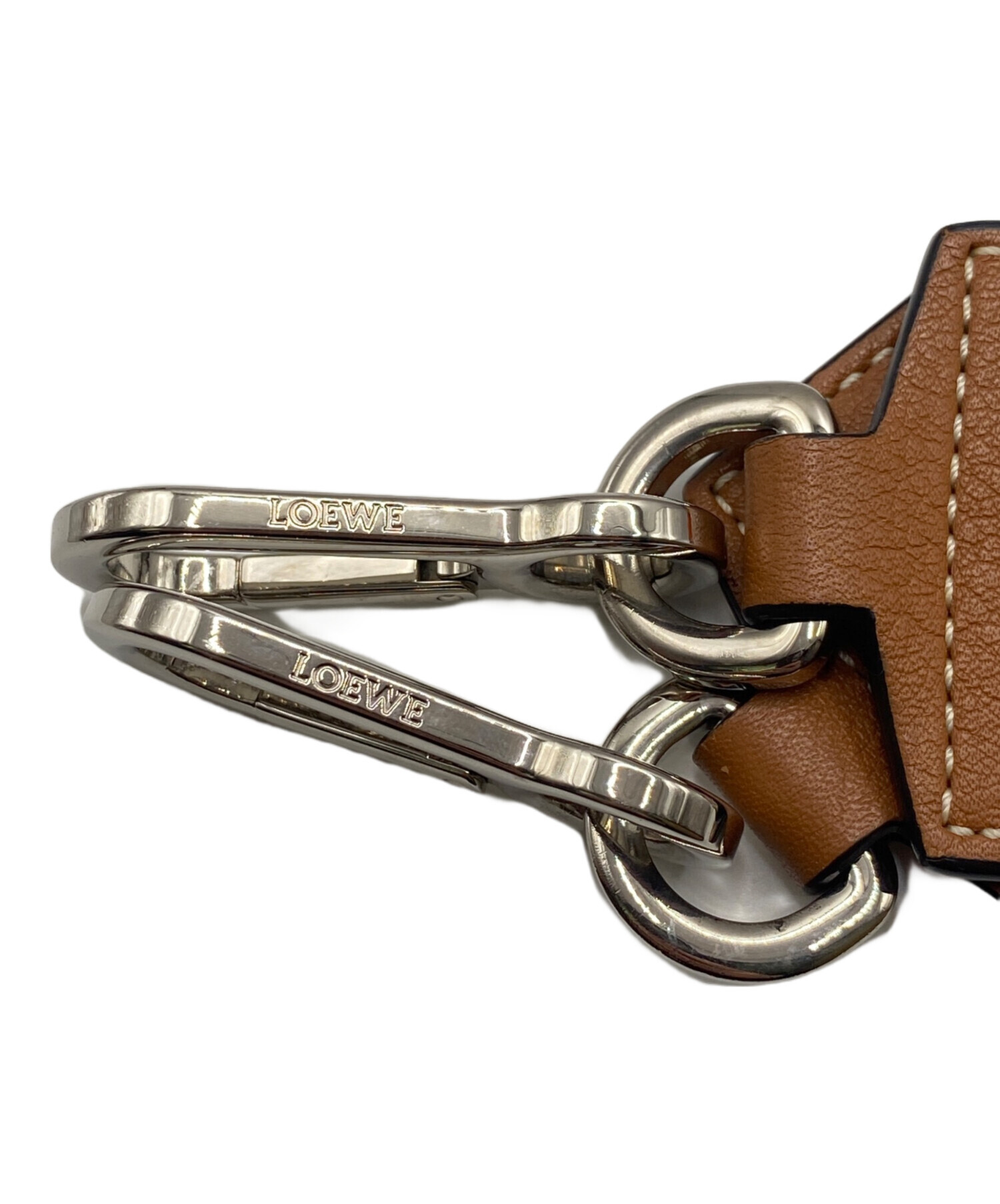 7.6万タグ付き LOEWE デグレード パズル ストラップ レザー ロエベ バンドリエール トリコロール ピンク レッド トリオカラー ショルダーストラップ 新品 中古・古着通販】LOEWE (ロエベ) レザーショルダーストラップ マルチ