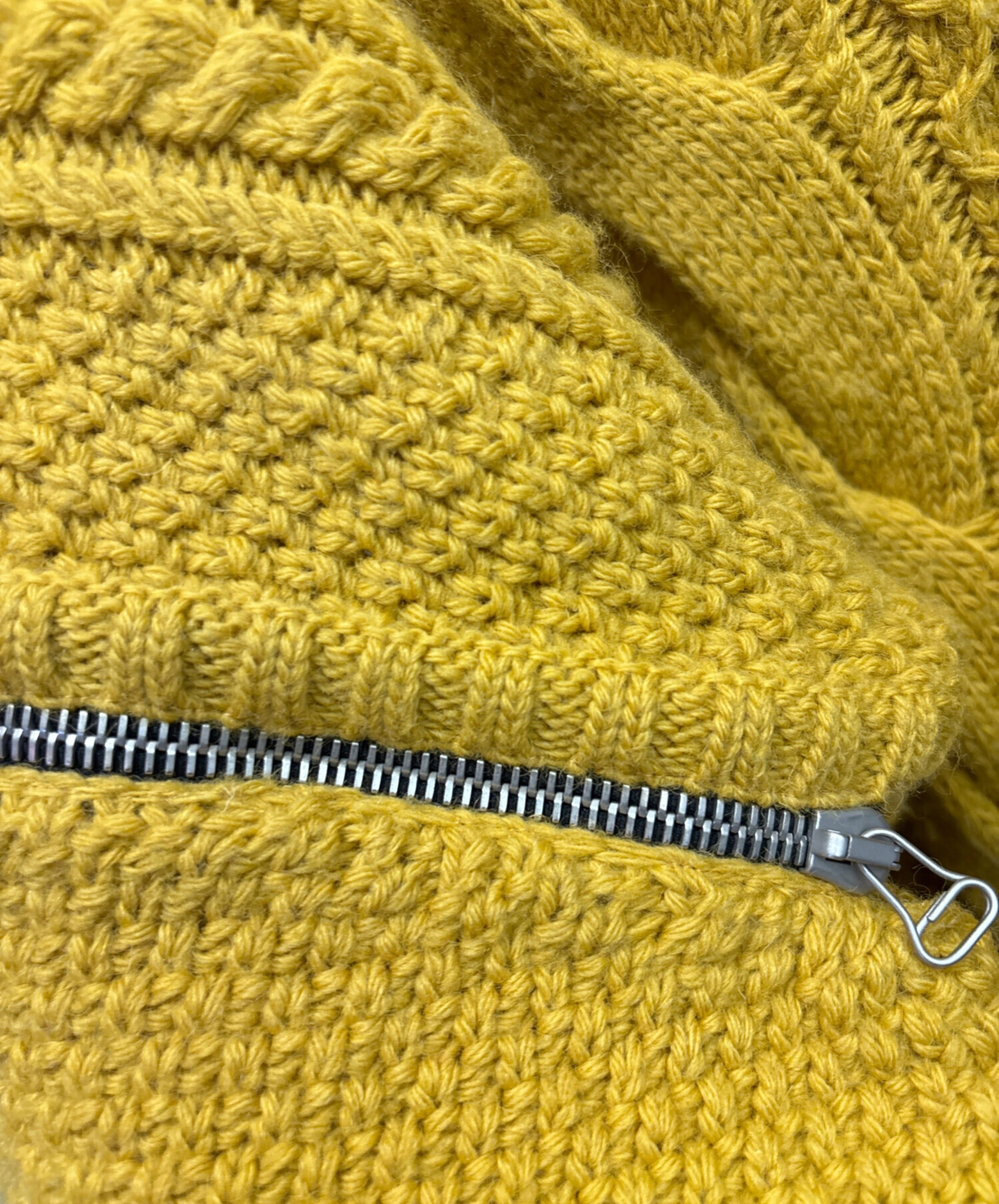 中古・古着通販】GUCCI (グッチ) V-neck cable-knit wool jumper/V