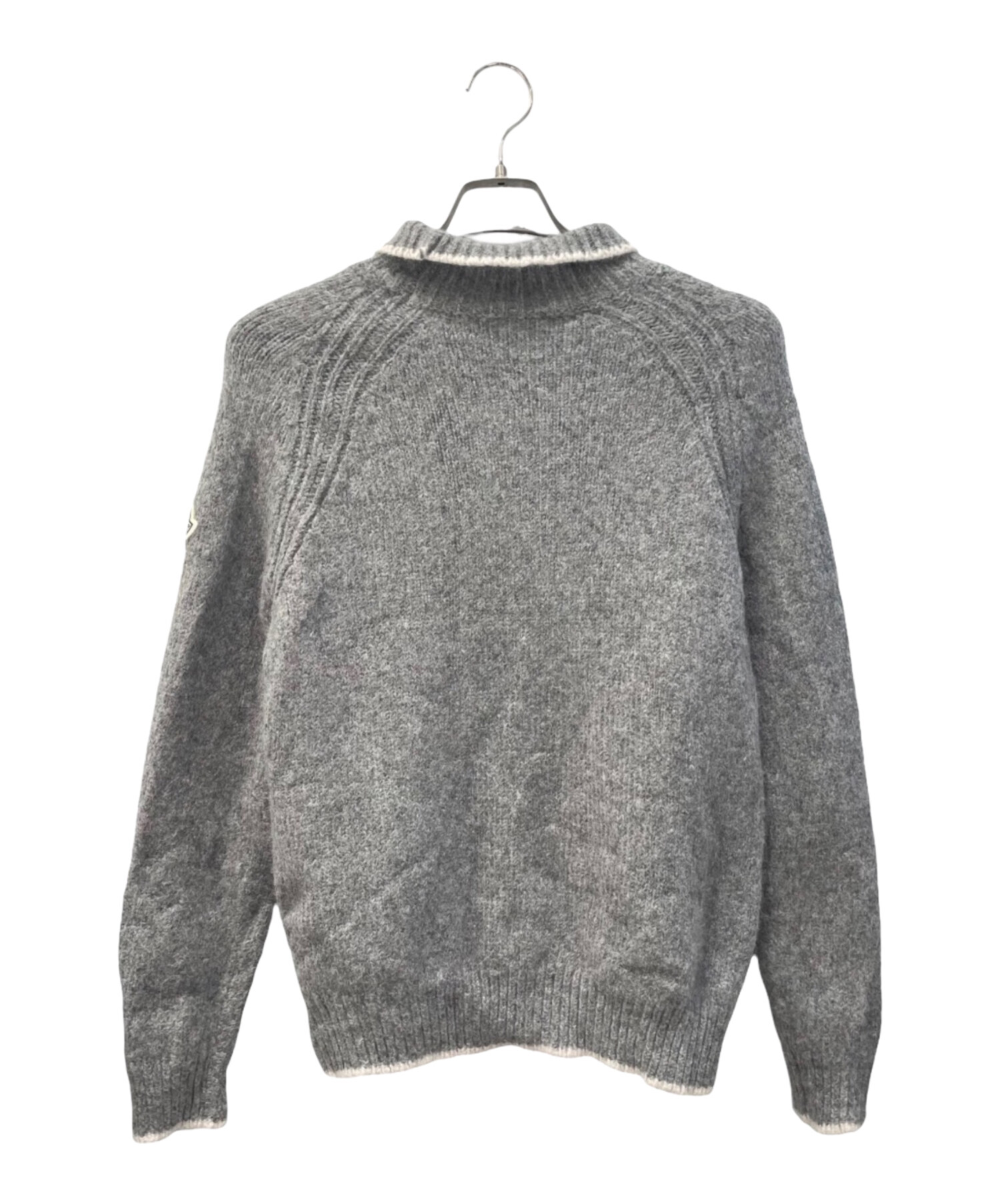 c*✨様 MONCLER タートルネック ニット セーター ロゴ入り 中古・古着通販】MONCLER (モンクレール) タートルネックニット グレー