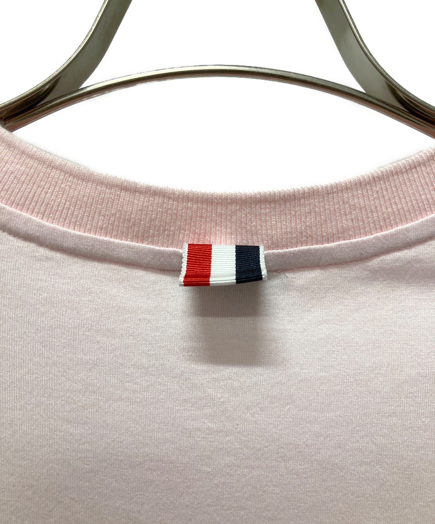 極美品✨ トムブラウン　半袖 トップス　トリコロールライン　ピンク　34 中古・古着通販】Thom Browne (トムブラウン) Tシャツ ピンク サイズ