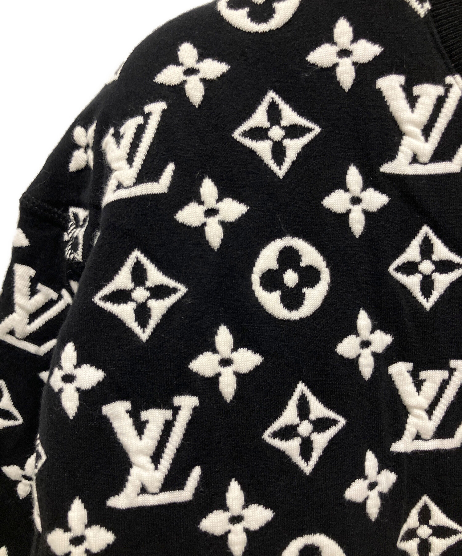 LOUIS VUITTON モノグラムジャガードスウェット 　Lサイズ LOUIS VUITTON モノグラムジャガードスウェット Lサイズ LOUIS VUITTON