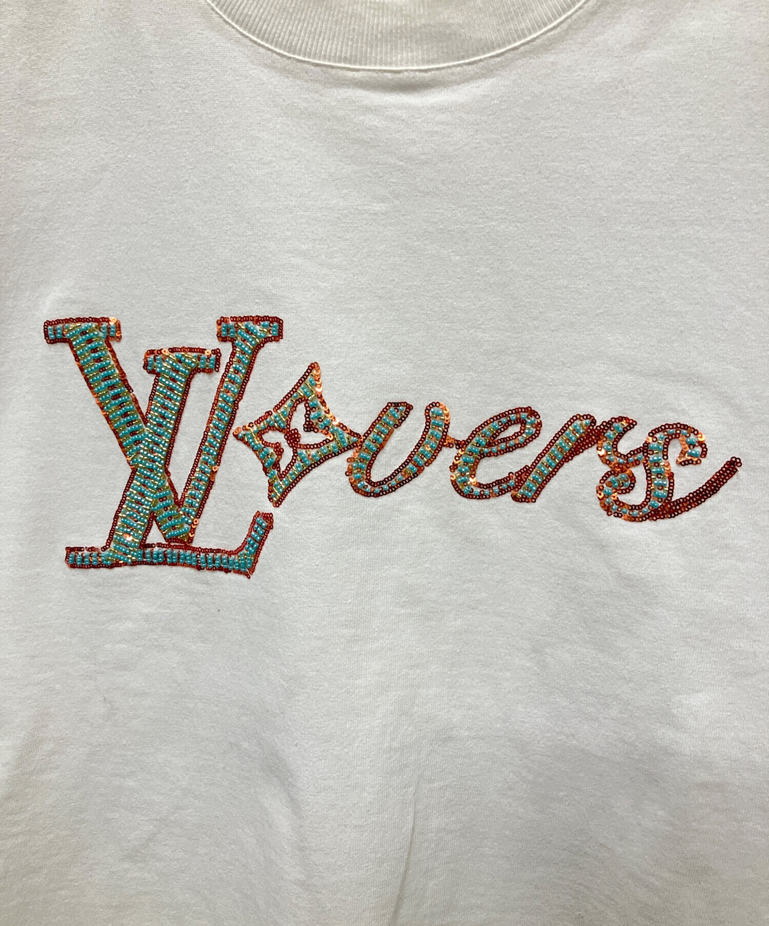 美品 LOUIS VUITTON ルイヴィトン モノグラムチャーム付き 半袖 Tシャツ カットソー サイズXS ホワイト レディース 古着 中古 USED LOUIS VUITTON（ルイ・ヴィトン） 美品 モノグラムチャーム付き 半袖 T