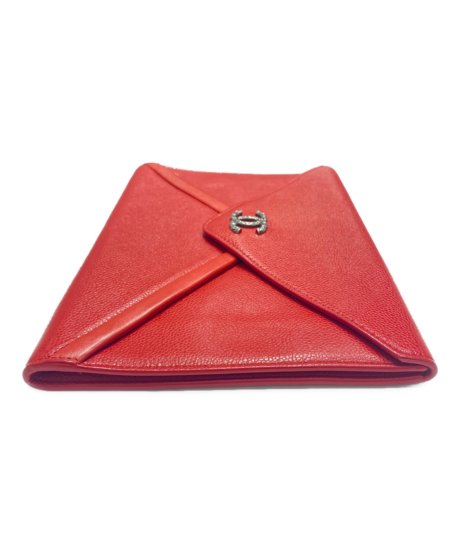 CHANEL 赤 クラッチバッグ・書類入れ