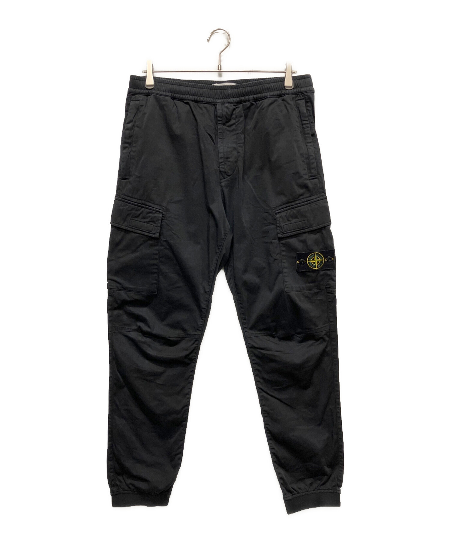 中古・古着通販】STONE ISLAND (ストーンアイランド) ロゴパッチカーゴ 中古・古着通販】STONE ISLAND (ストーンアイランド) ロゴパッチカーゴ