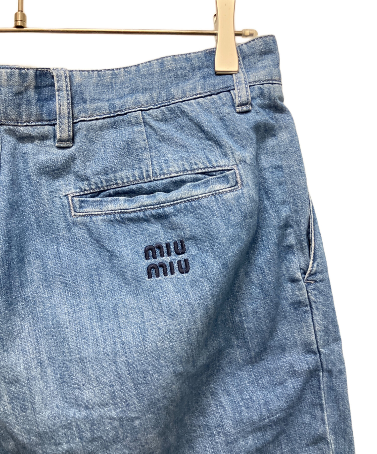 中古・古着通販】MIU MIU (ミュウミュウ) ロゴ刺繍 シャンブレーデニム