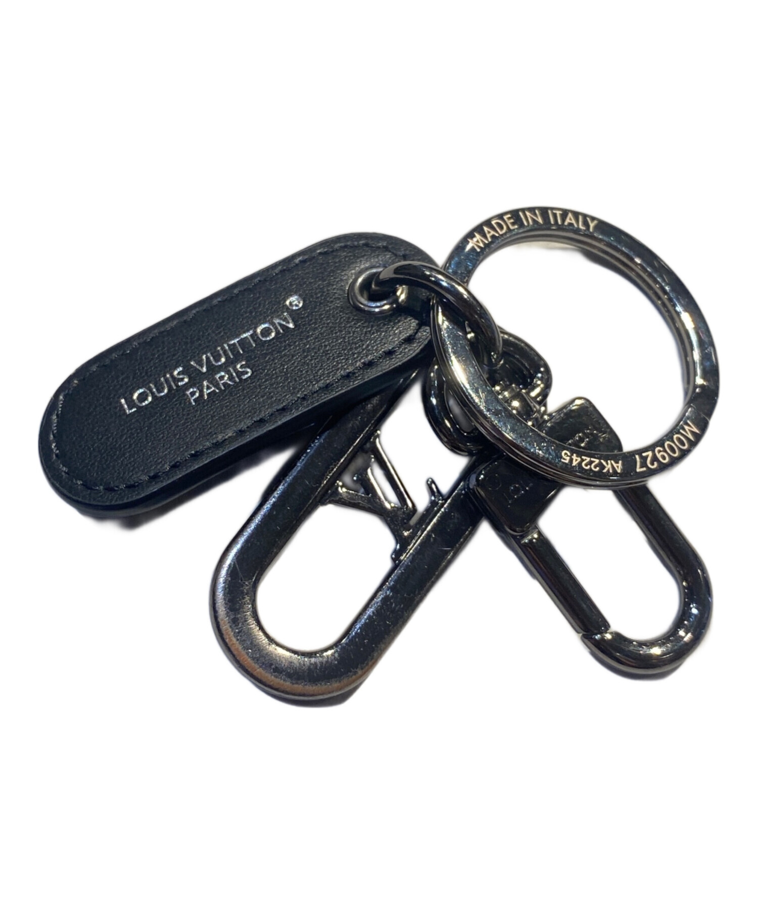 Louis Vuitton ブラック キーホルダー 中古・古着通販】LOUIS VUITTON (ルイ ヴィトン) キーホルダー・LV