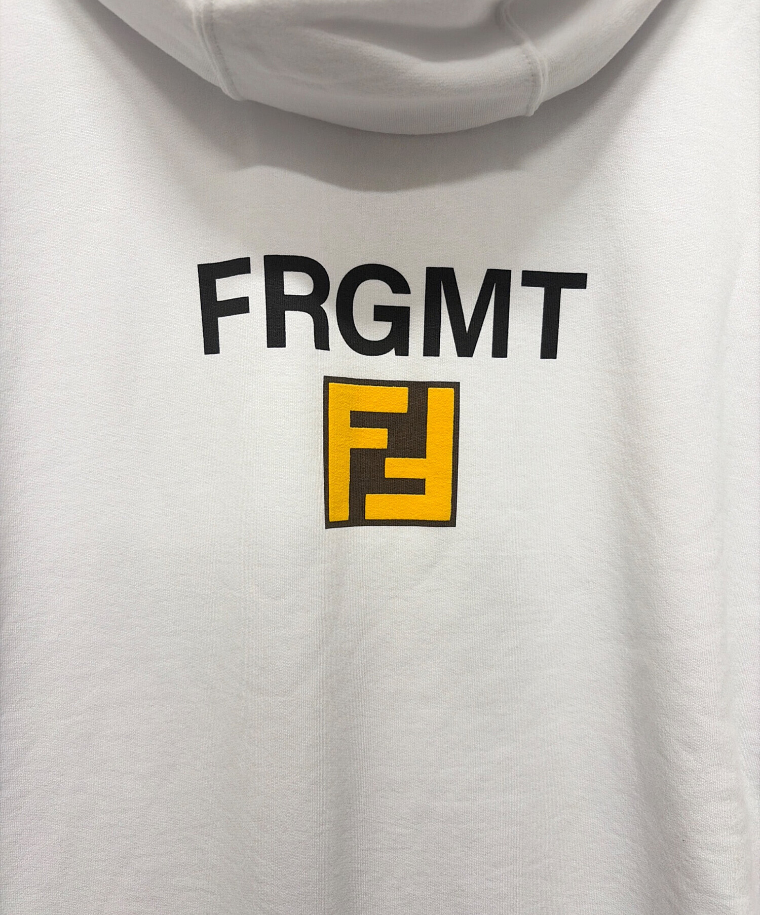 中古・古着通販】FENDI (フェンディ) コラボパーカー ホワイト サイズ