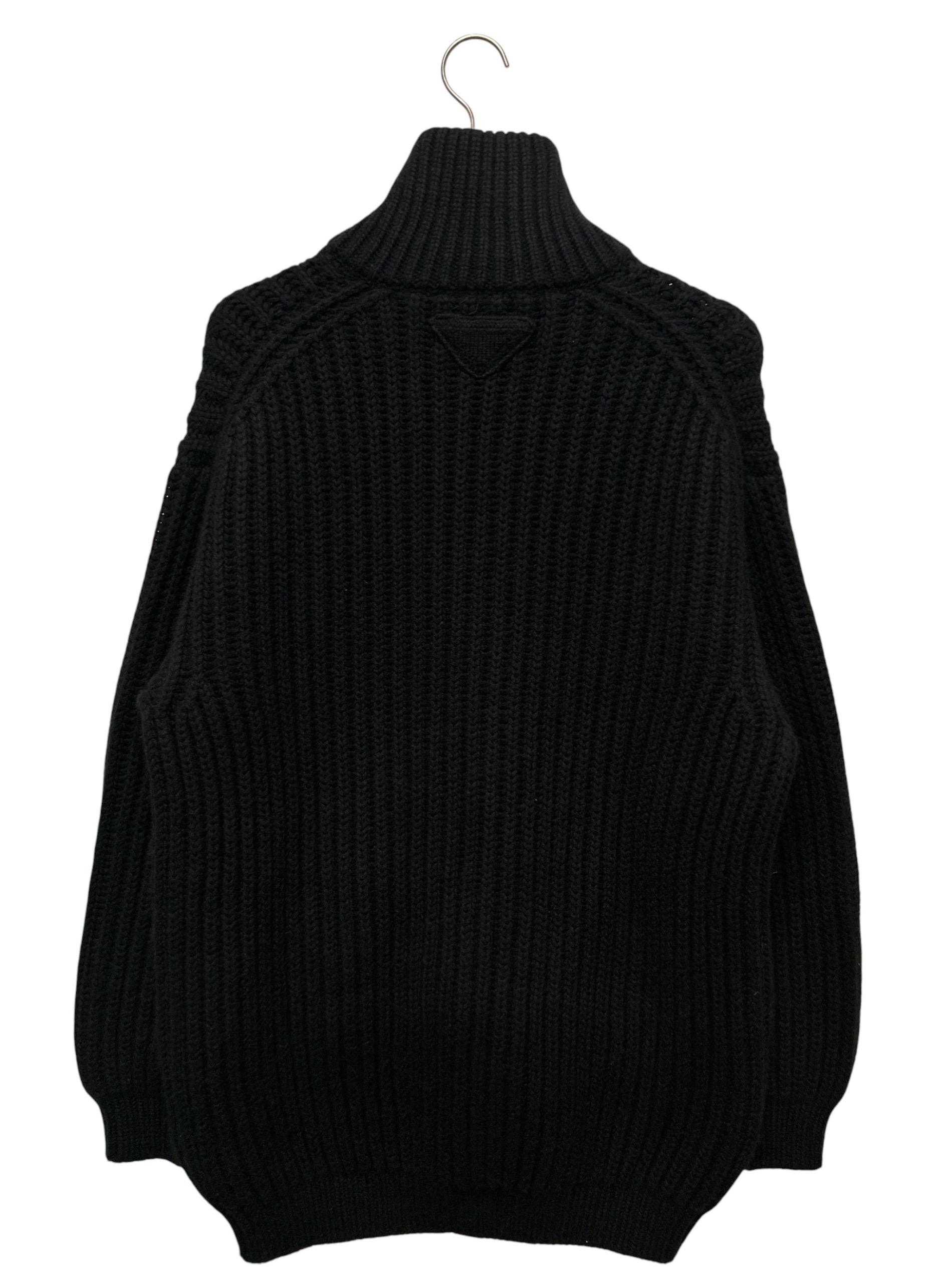 ✨【美品】PRADA プラダ カーディガン ニット サイズ36 S 黒✨ 中古・古着通販】PRADA (プラダ) ニットカーディガン／三角プレート