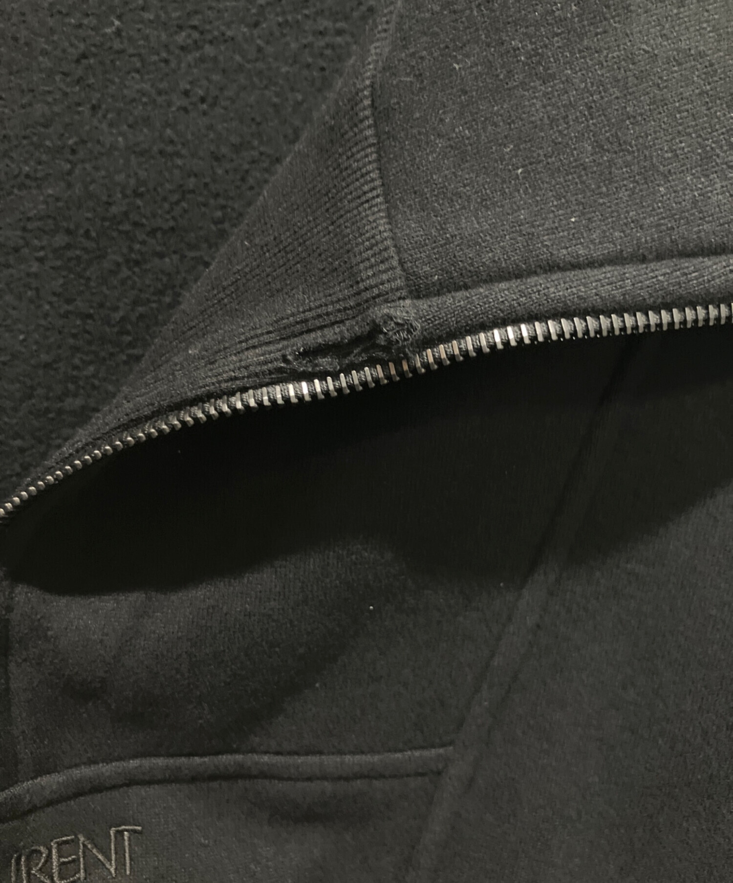 中古・古着通販】Saint Laurent Paris (サンローランパリ) ロゴハーフ