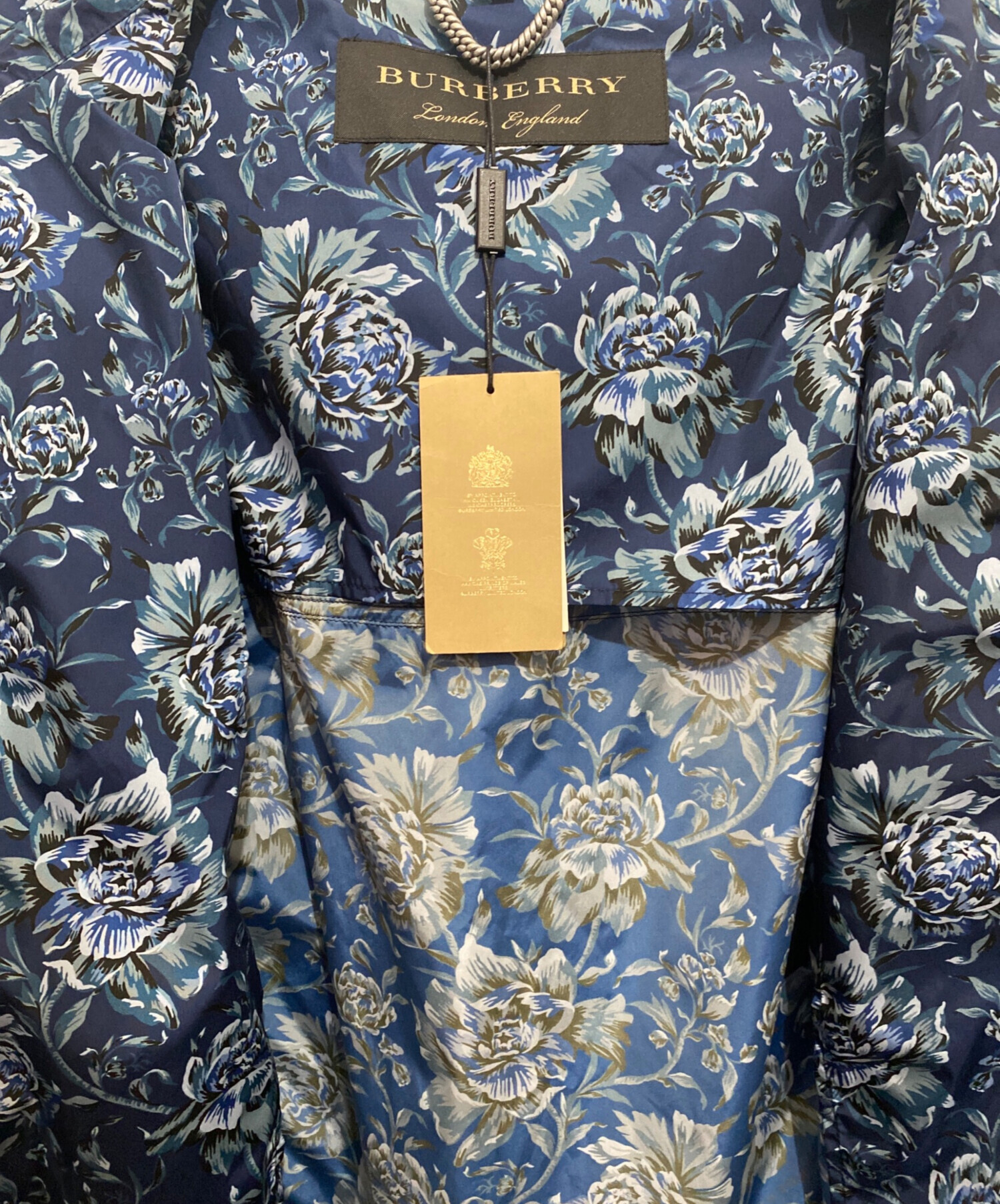 中古・古着通販】BURBERRY (バーバリー) 花柄プリントナイロン