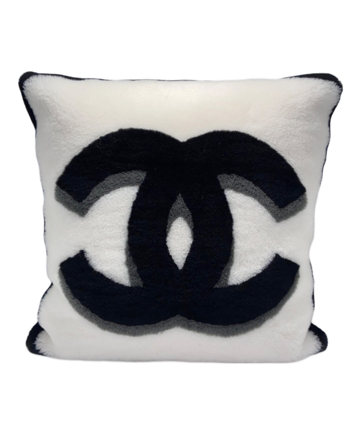 最安値　CHANELココクッション 中古・古着通販】CHANEL (シャネル) ココマーク ムートンクッション