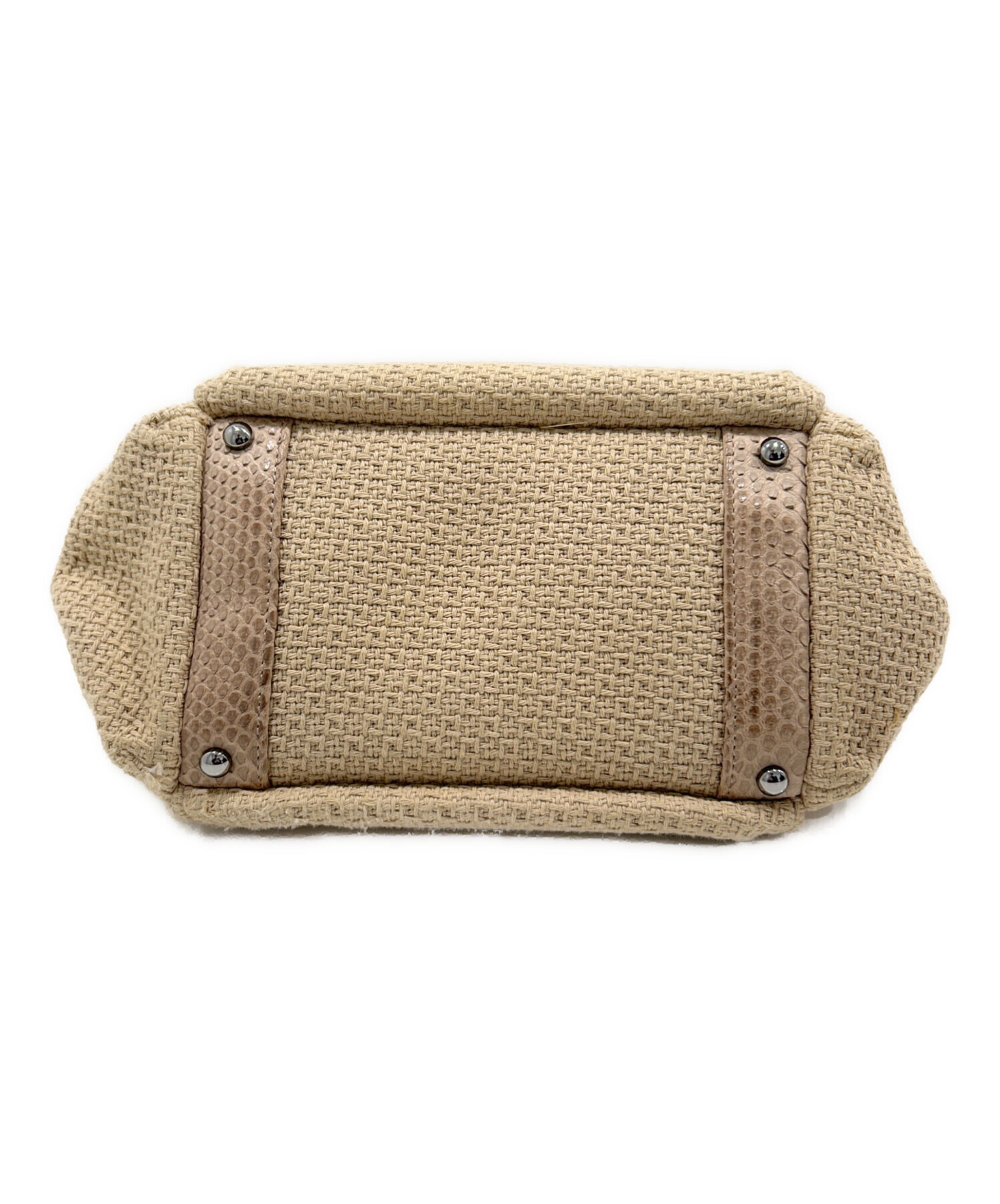 Chanel イラストプリント ショルダーバッグ CHANELイラストプリント ショルダーバッグ - メルカリ