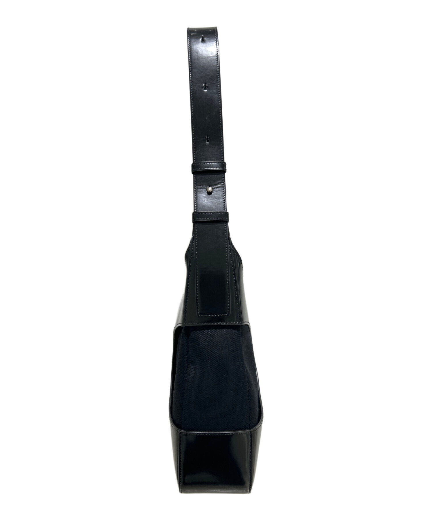 中古・古着通販】Ferragamo (フェラガモ) カットアウトハンドバッグ 