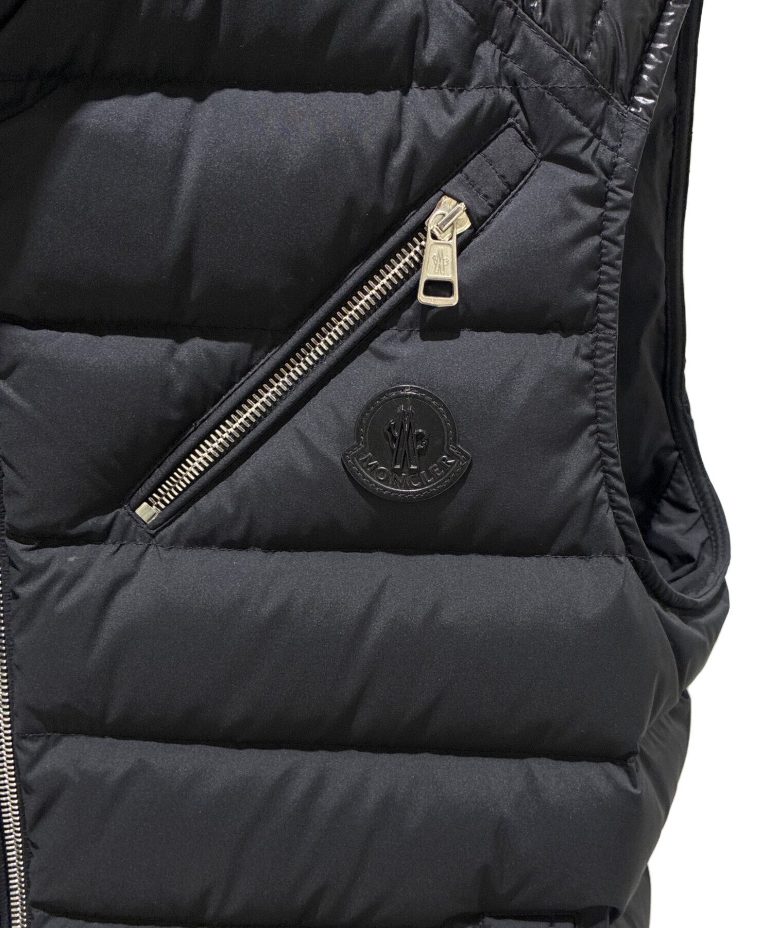 本日限定値下げ中MONCLER 直営店購入　ダウンベスト ブラック ベルト付き 中古・古着通販】MONCLER (モンクレール) OLONNE ダウンベスト