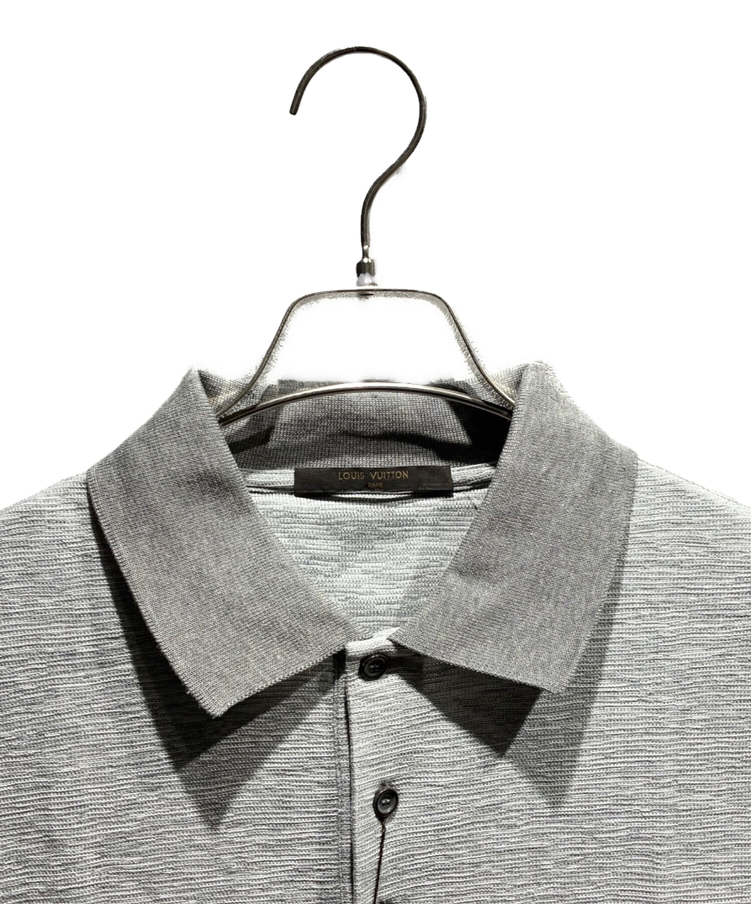 LOUIS VUITTON ライトグレー ポロシャツ 中古・古着通販】LOUIS VUITTON (ルイ ヴィトン) ポロシャツ/RM162Q