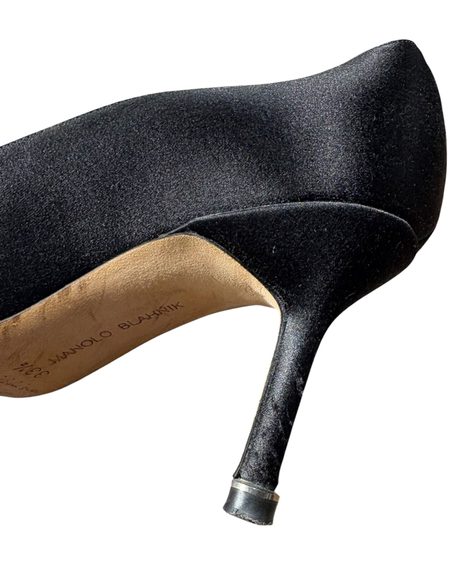 MANOLO BLAHNIK ハンギシ　ブラック ハイヒール 中古・古着通販】Manolo Blahnik (マノロブラニク) サテンビジュー