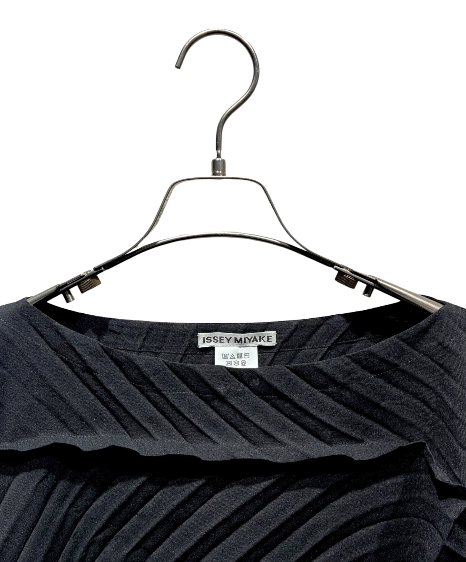 【美品ISSEY MIYAKEイッセイミヤケ プリーツ シャツブラウス ブラック 中古・古着通販】ISSEY MIYAKE (イッセイミヤケ) プリーツブラウス