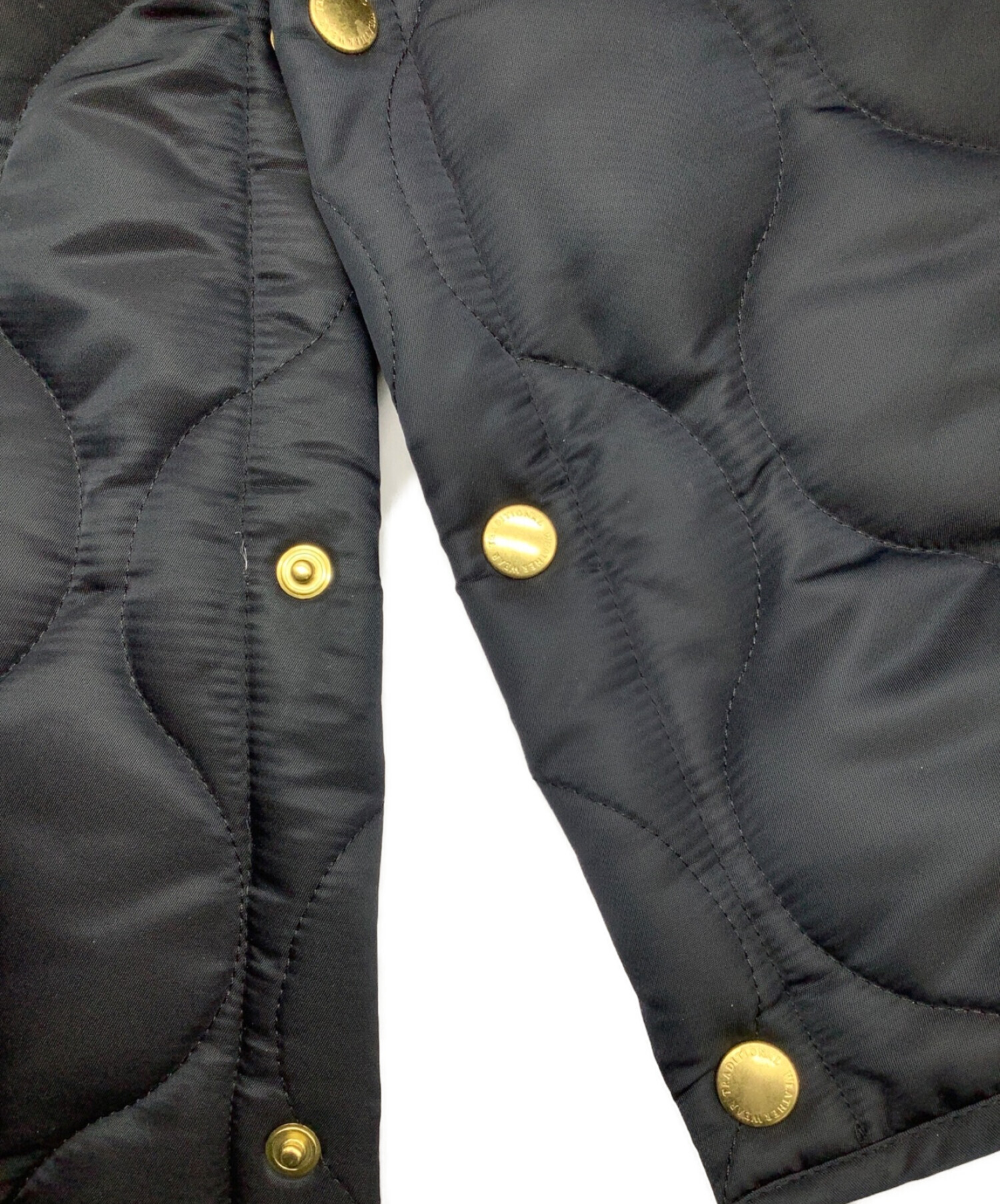 Traditional Weatherwear (トラディショナルウェザーウェア) キルティングコート ブラック サイズ:34