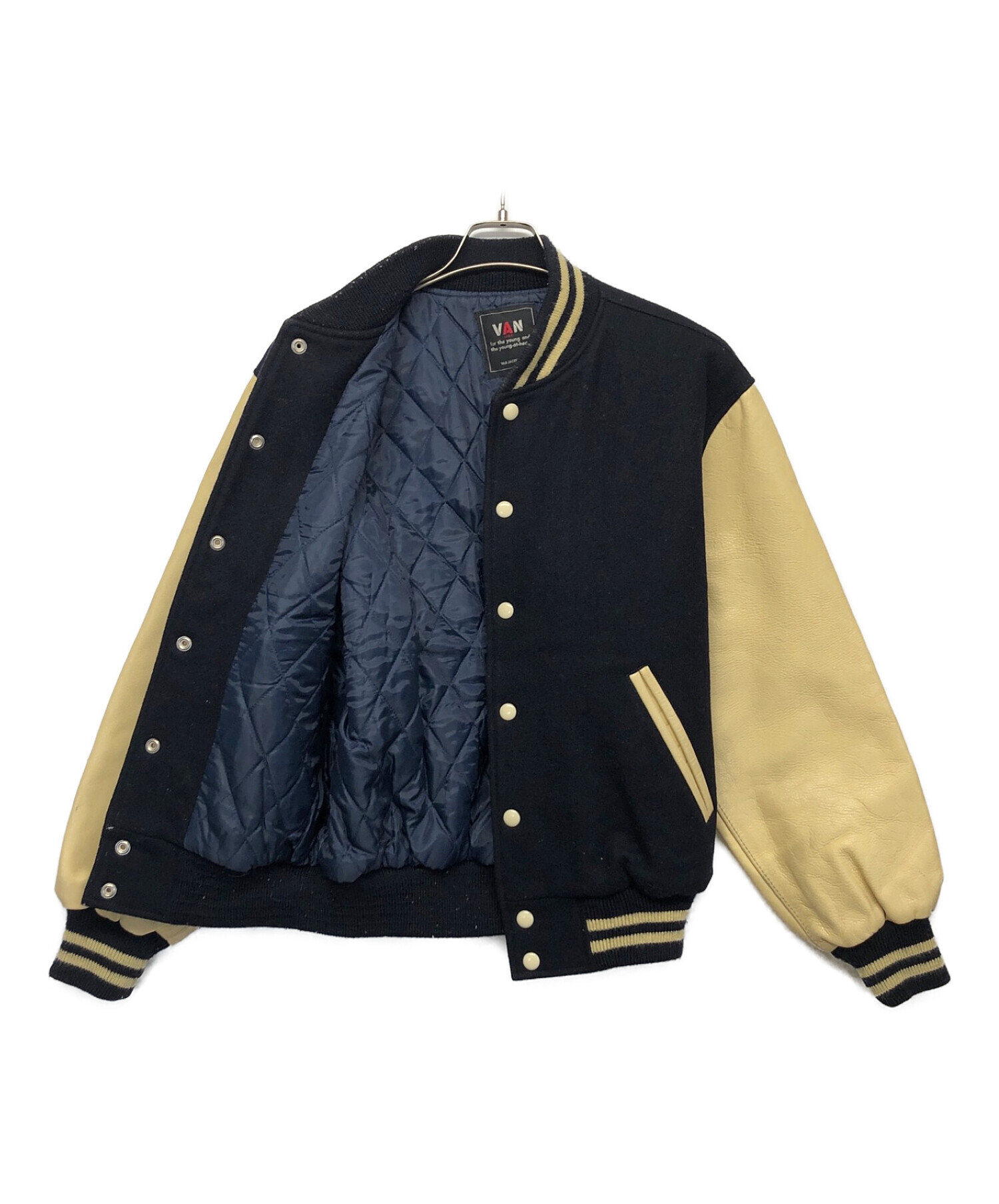 中古・古着通販】VAN (ヴァン) スタジャン ネイビー×ベージュ サイズ:M 